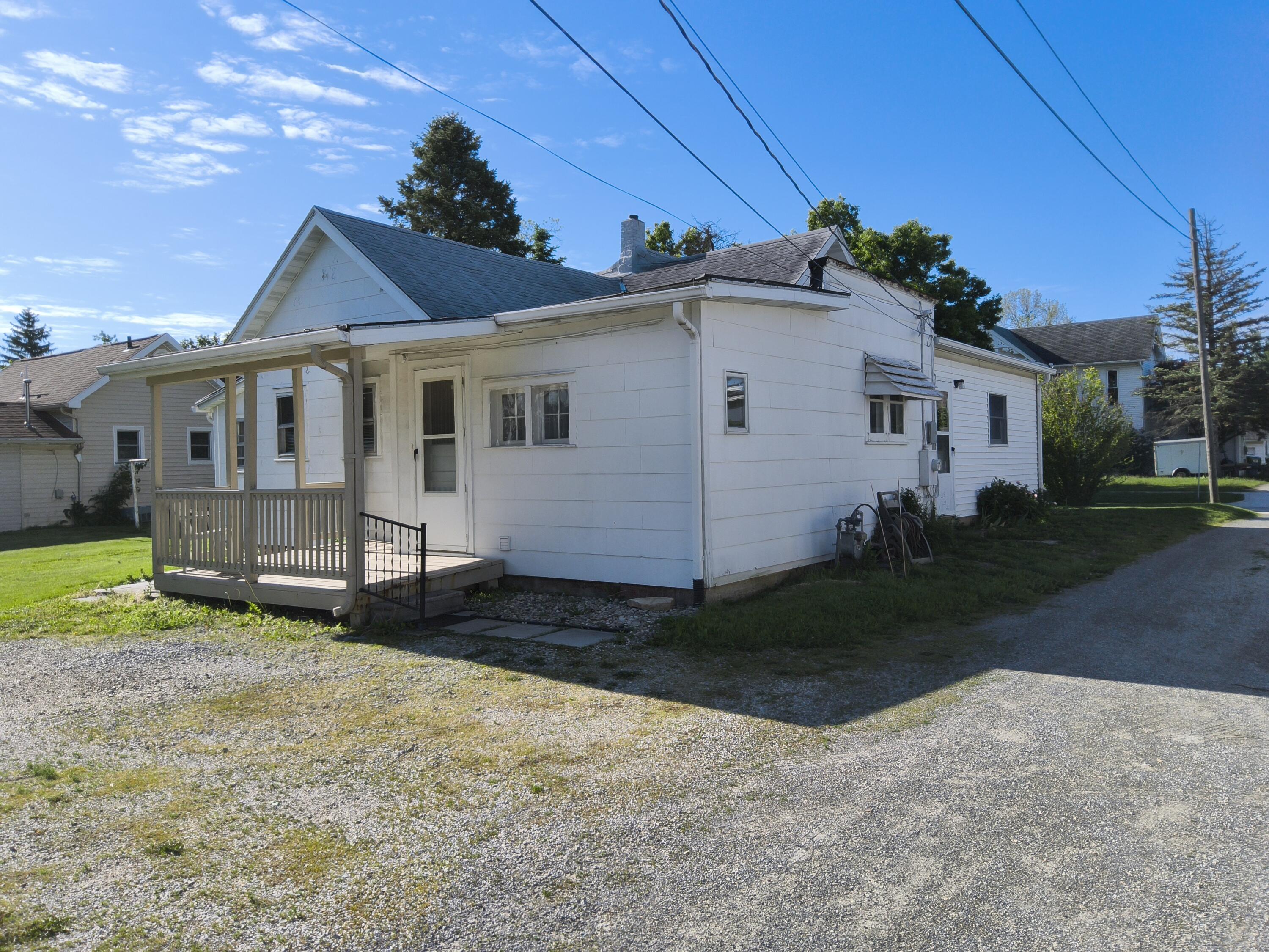 157 E Second Street Property Photo 5