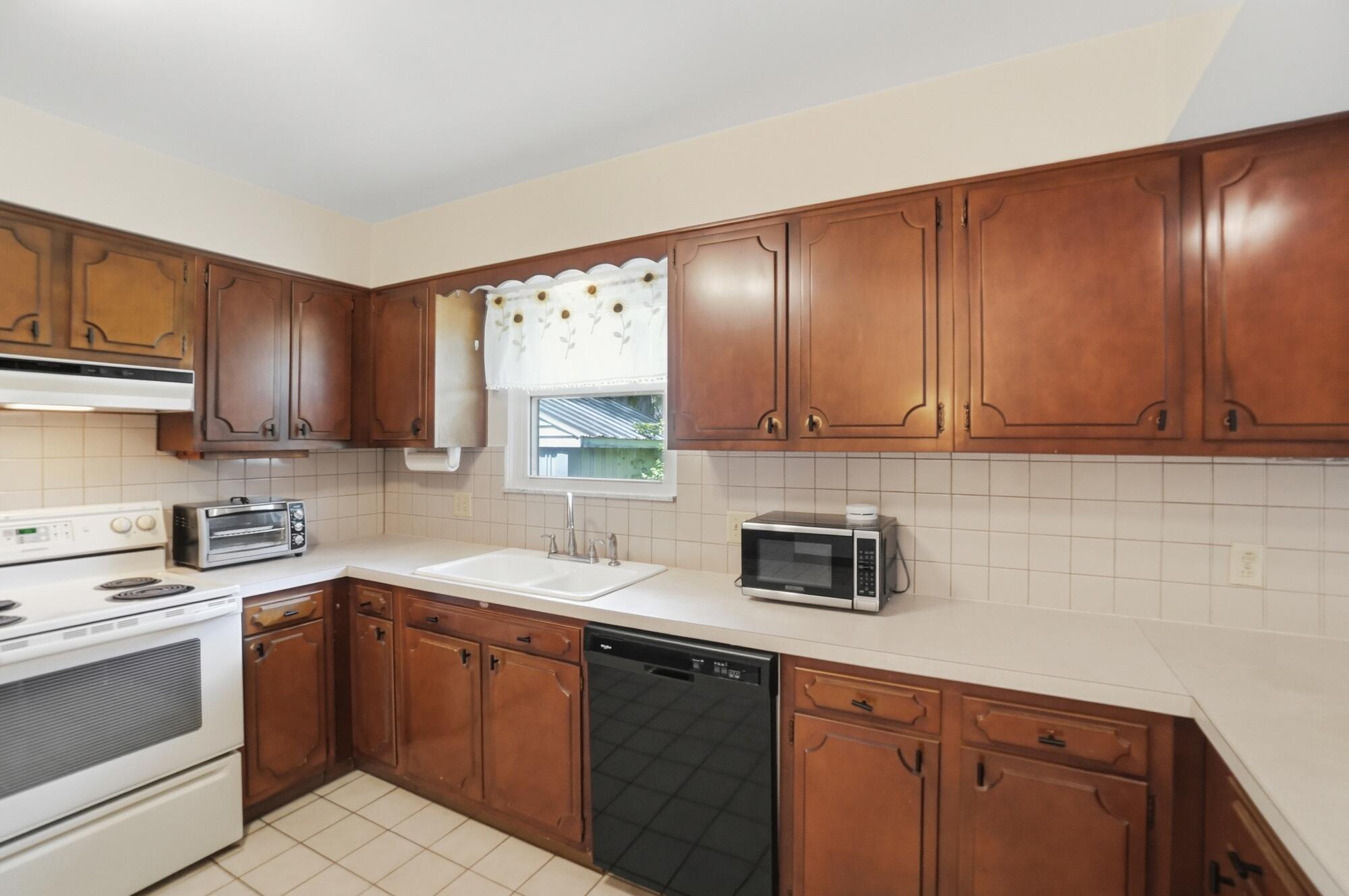 115 Barnsbury Drive Property Photo 11