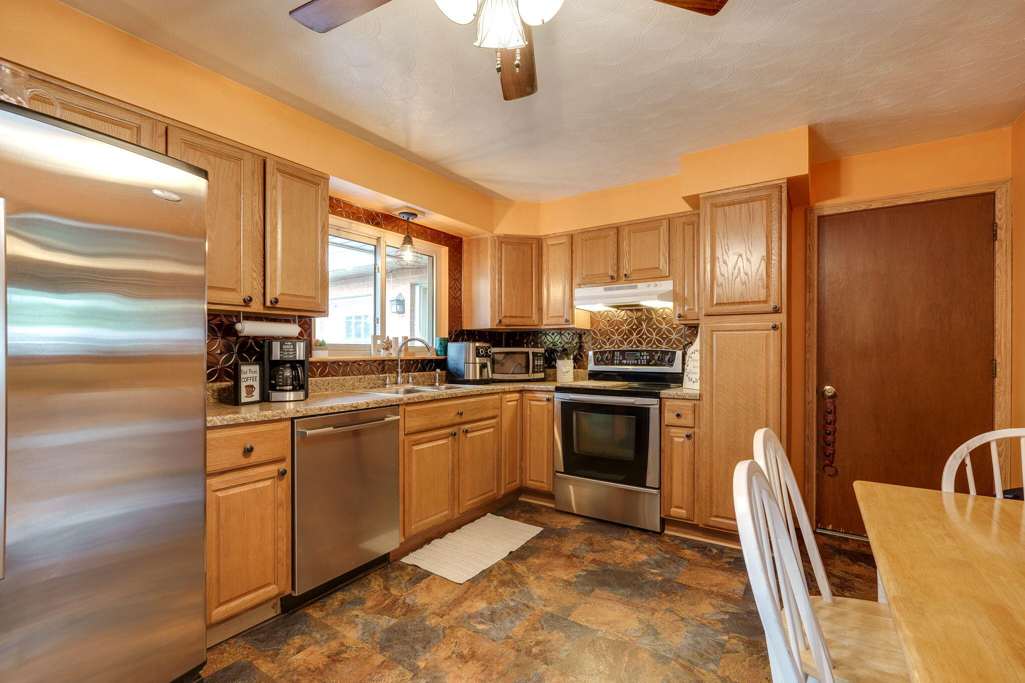 120 Windmere Drive Property Photo 13
