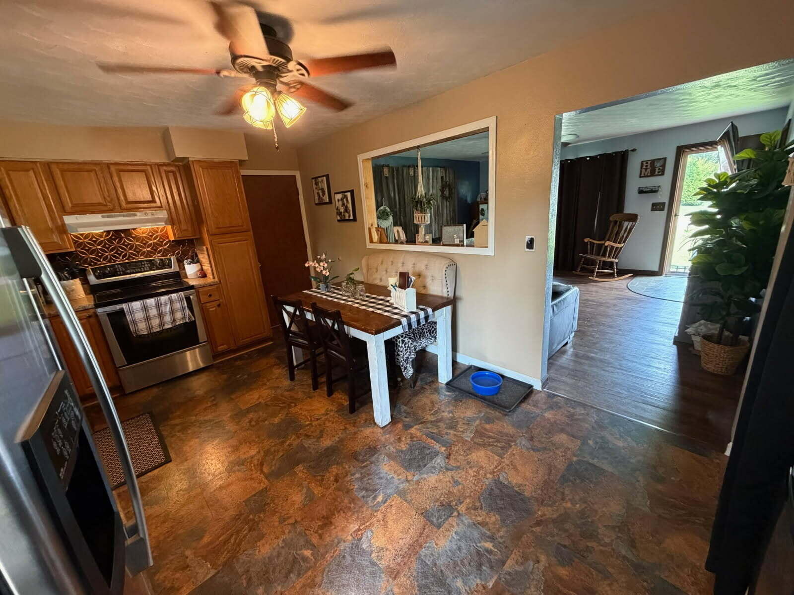 120 Windmere Drive Property Photo 14