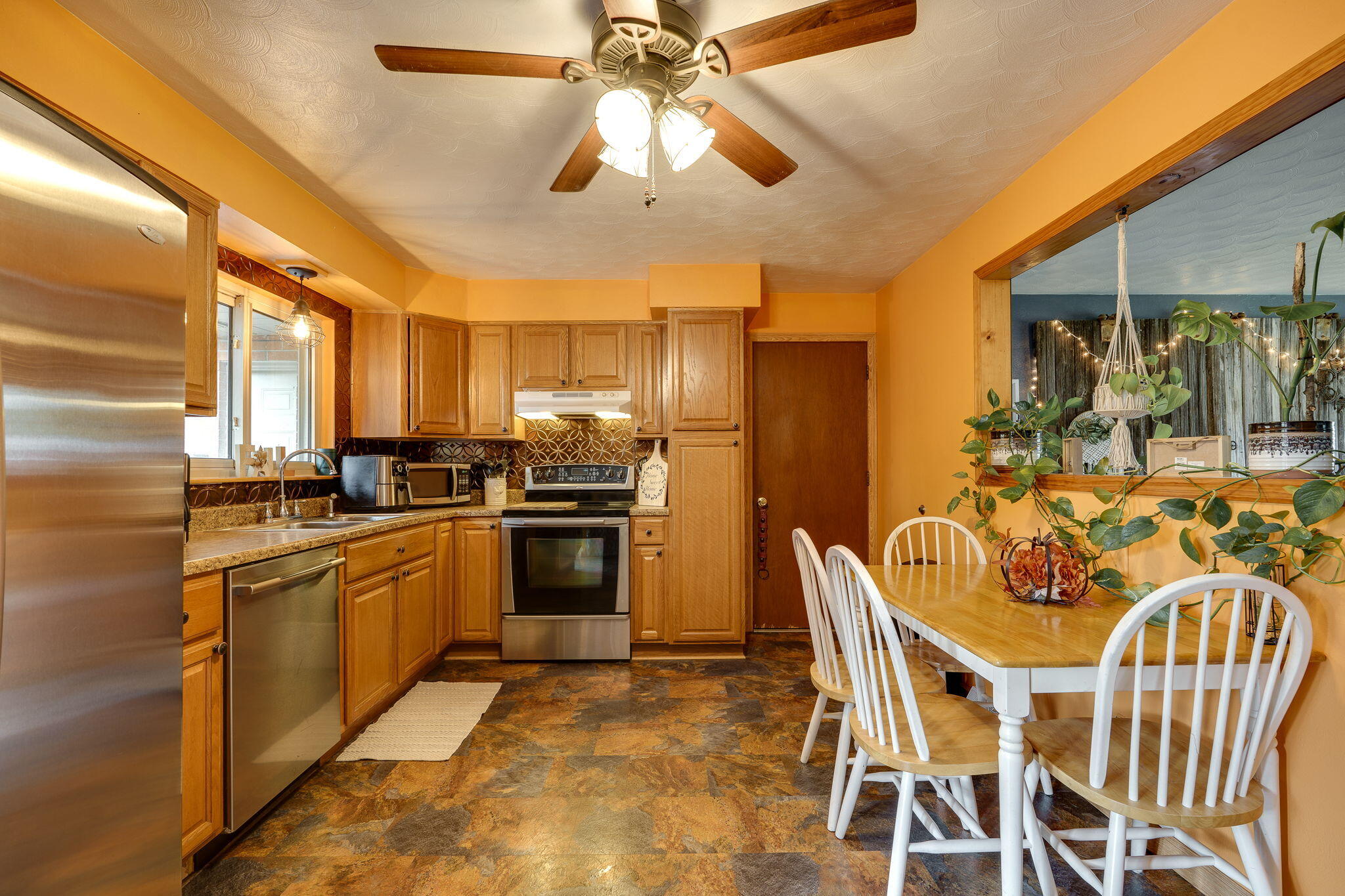 120 Windmere Drive Property Photo 15