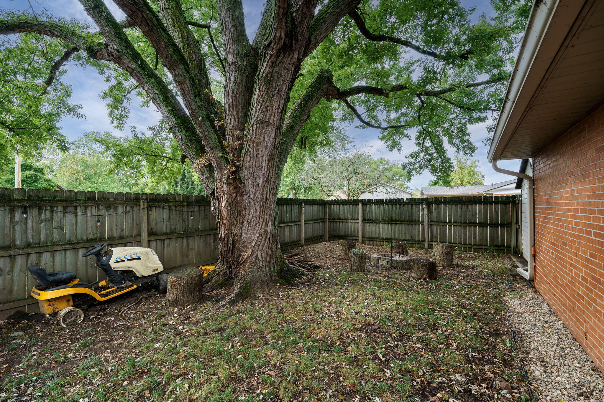 120 Windmere Drive Property Photo 36