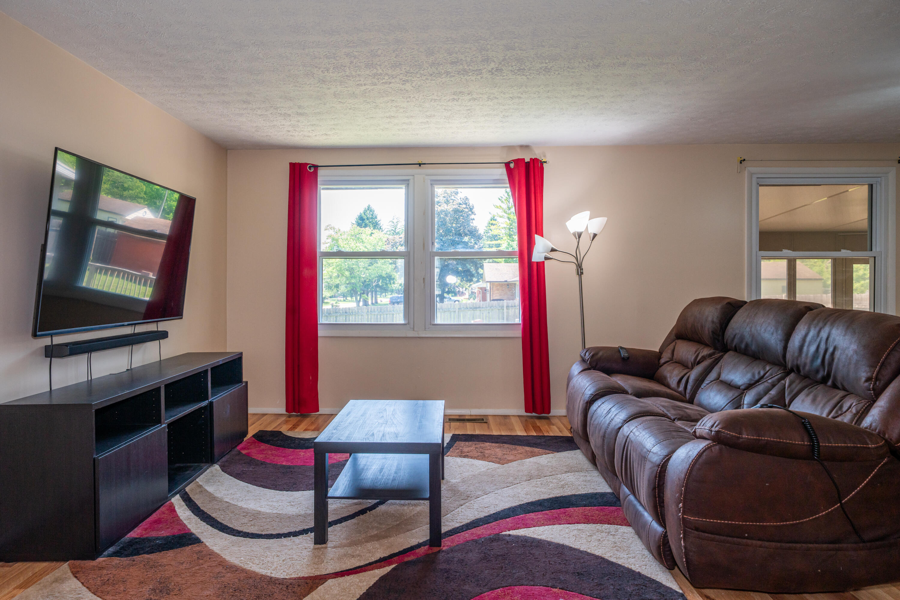 4200 Linchmere Drive Property Photo 5