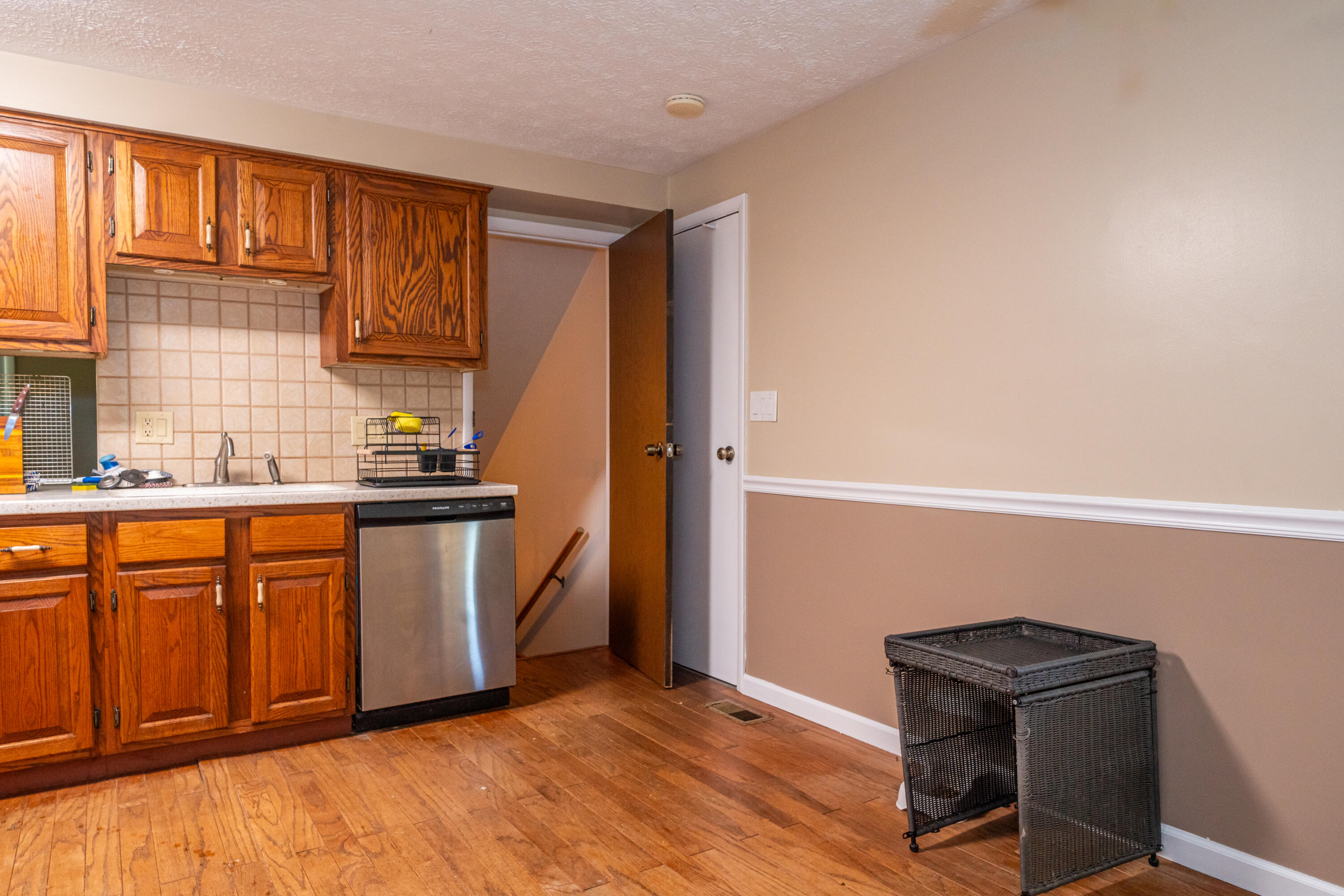 4200 Linchmere Drive Property Photo 13