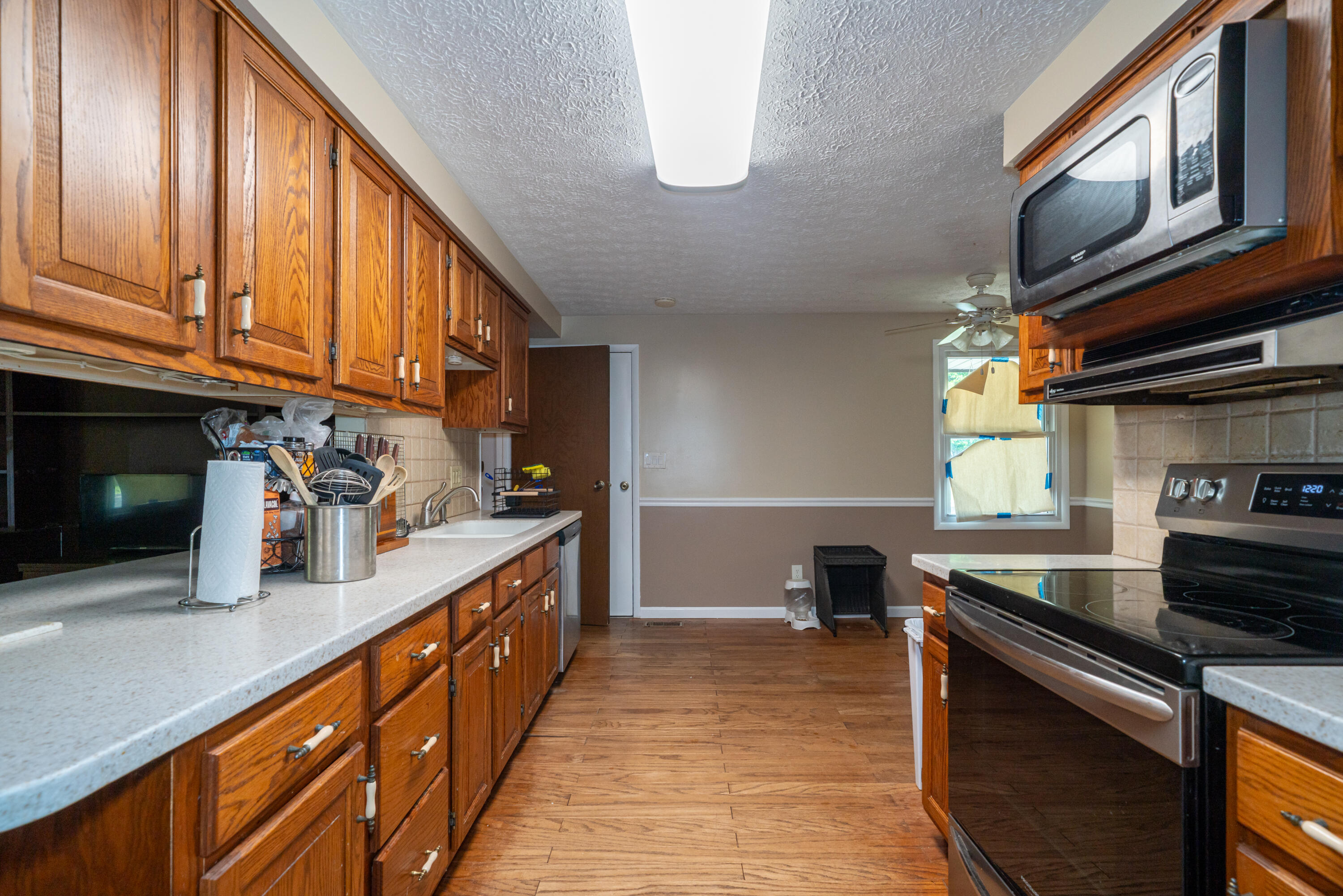 4200 Linchmere Drive Property Photo 17