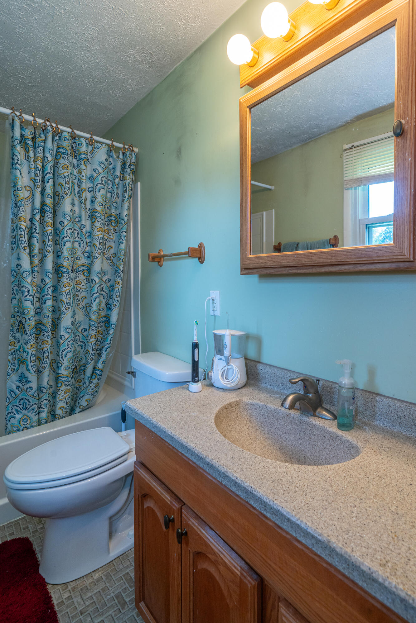 4200 Linchmere Drive Property Photo 24