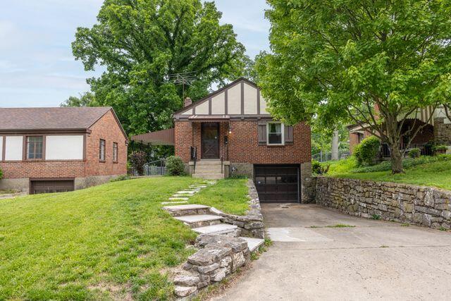 340 E Melford Avenue Property Photo 1