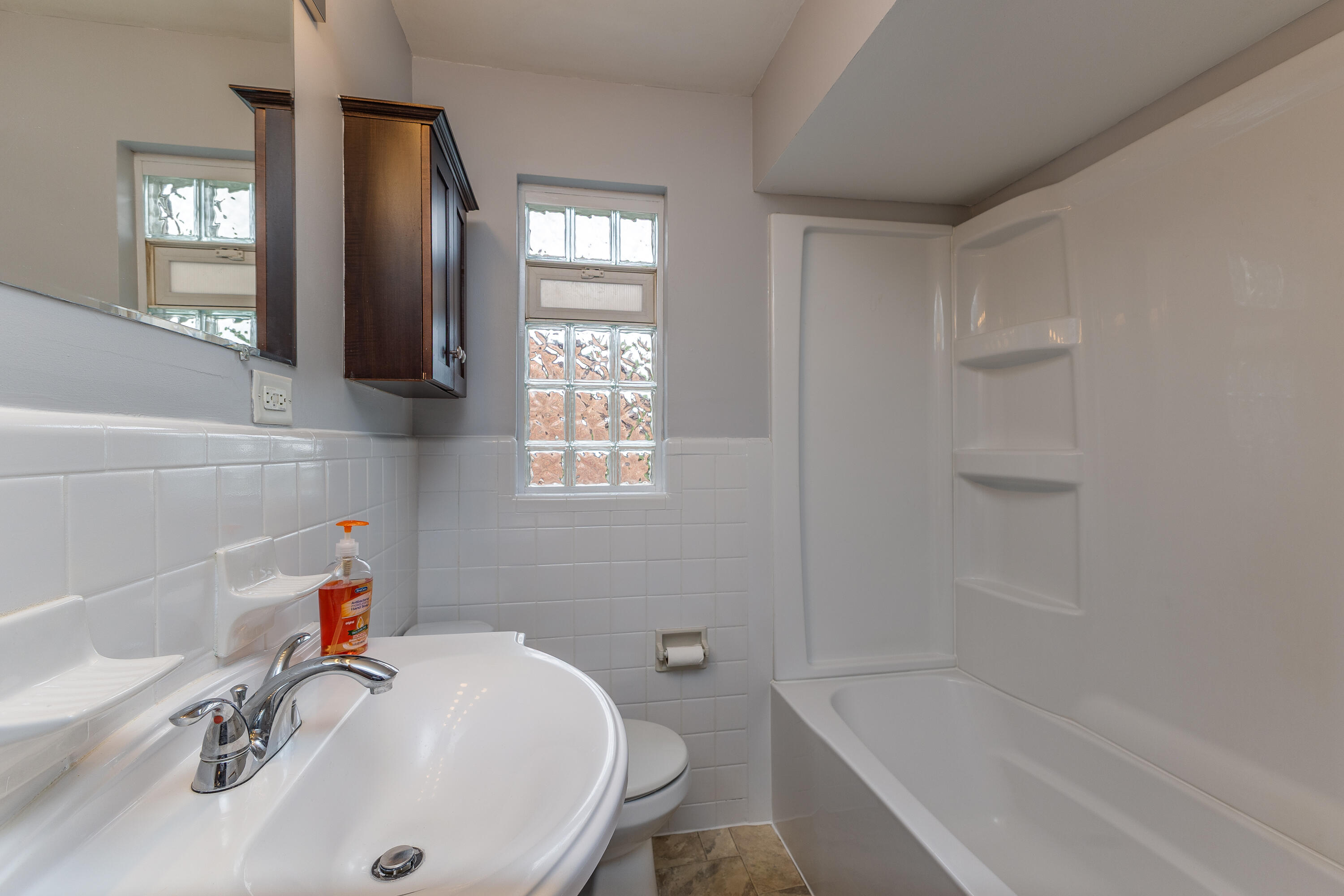 340 E Melford Avenue Property Photo 19