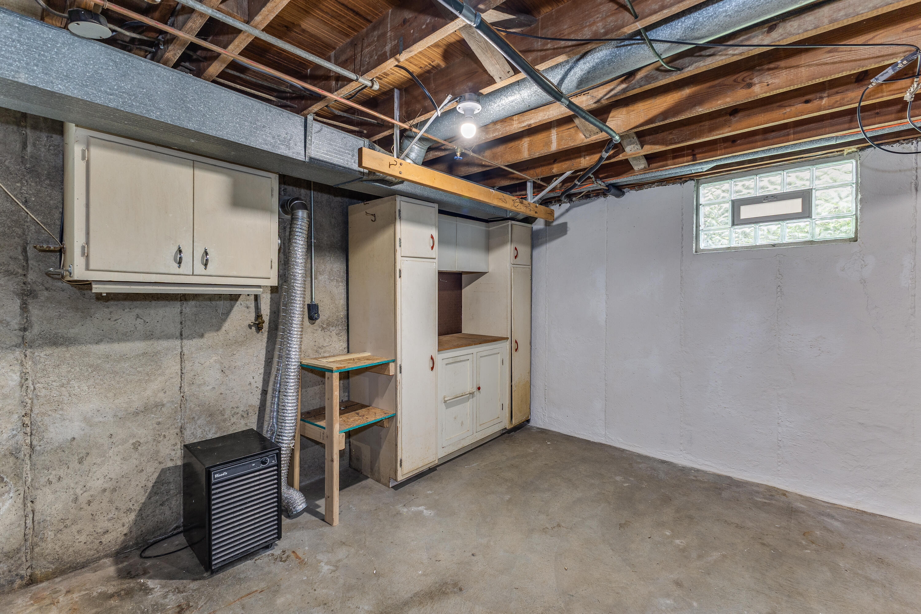 340 E Melford Avenue Property Photo 23