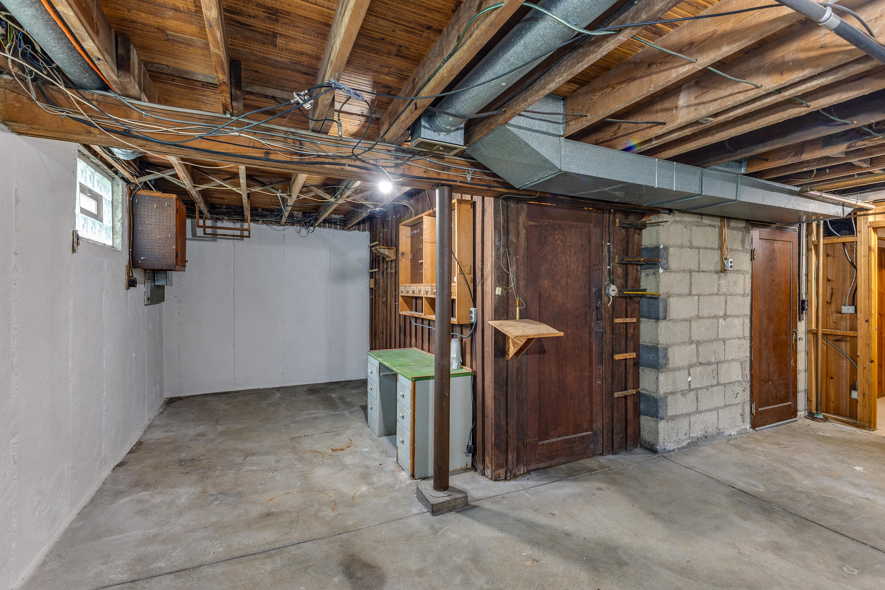 340 E Melford Avenue Property Photo 24