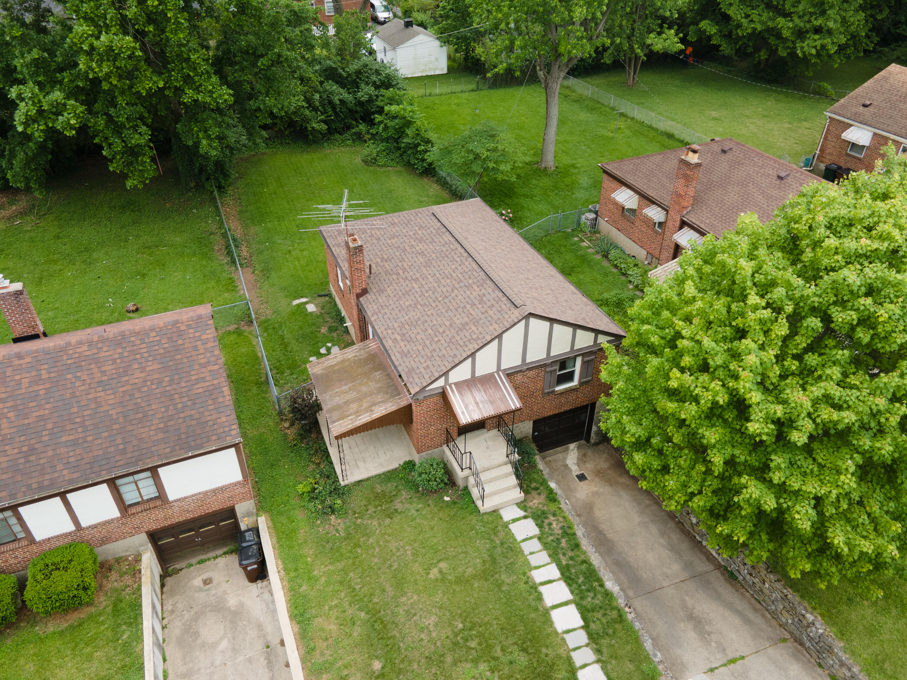 340 E Melford Avenue Property Photo 27
