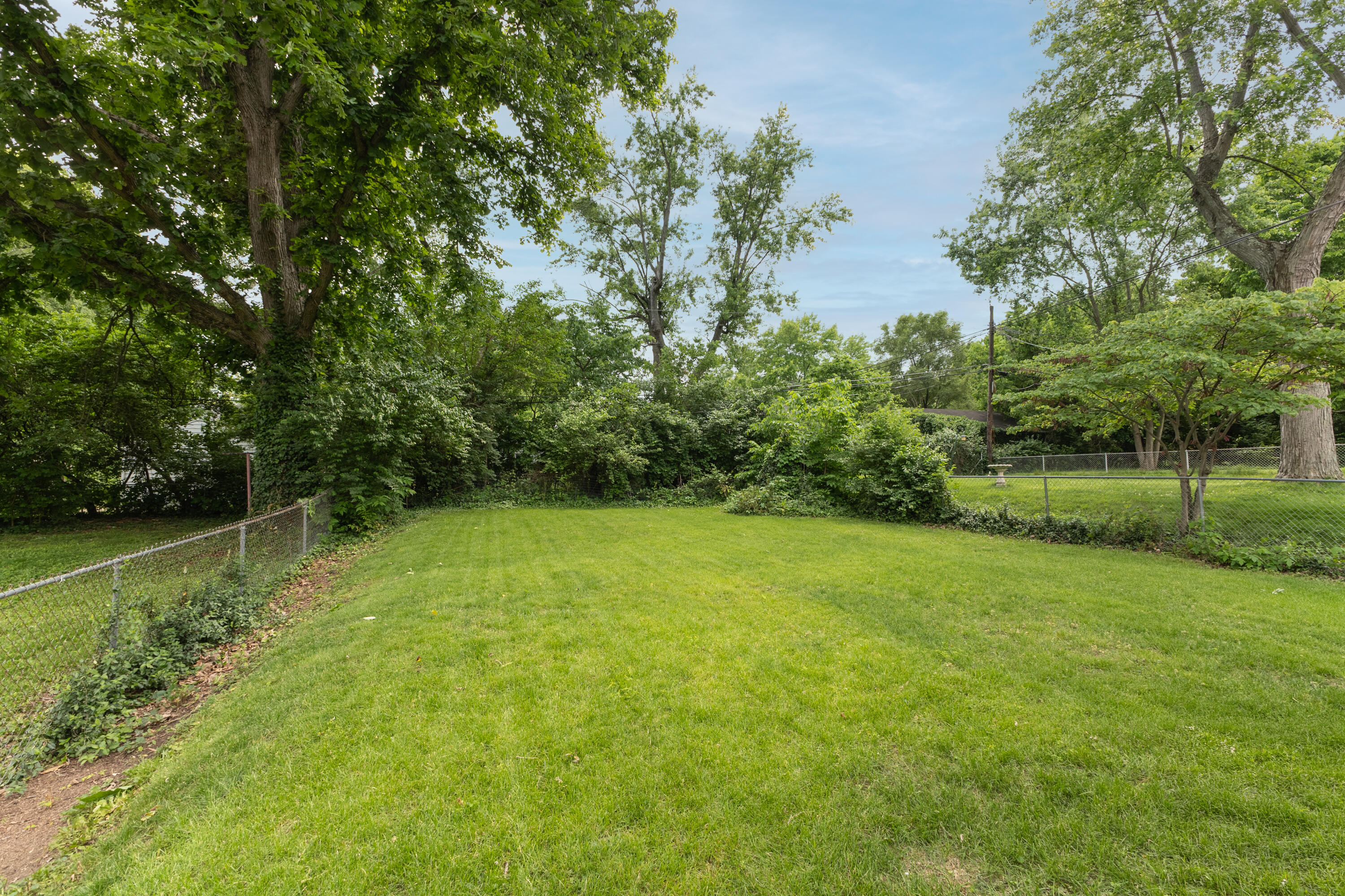 340 E Melford Avenue Property Photo 32