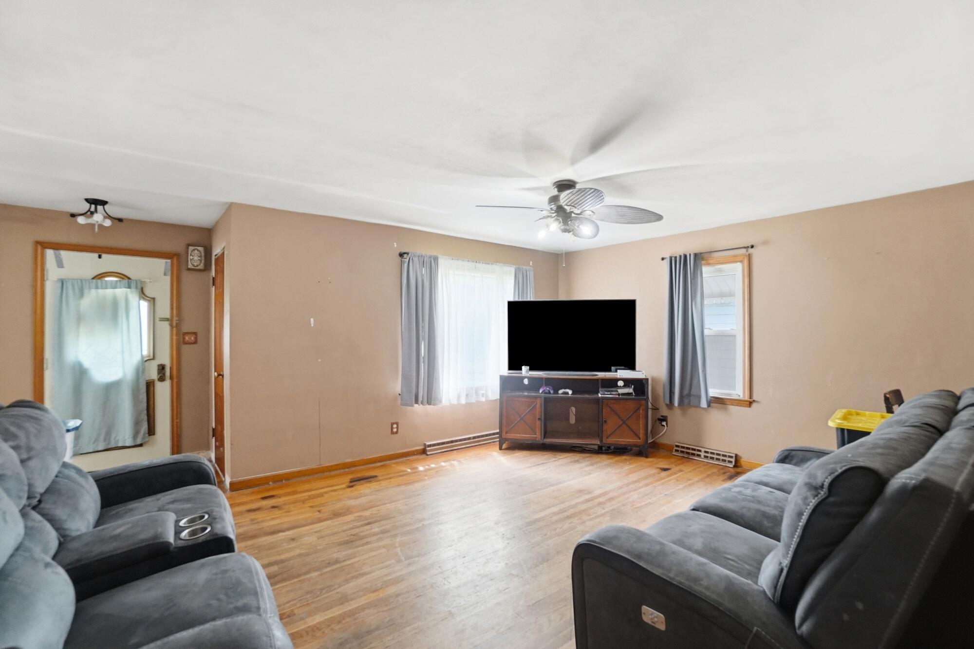 706 Radcliffe Street Property Photo 10
