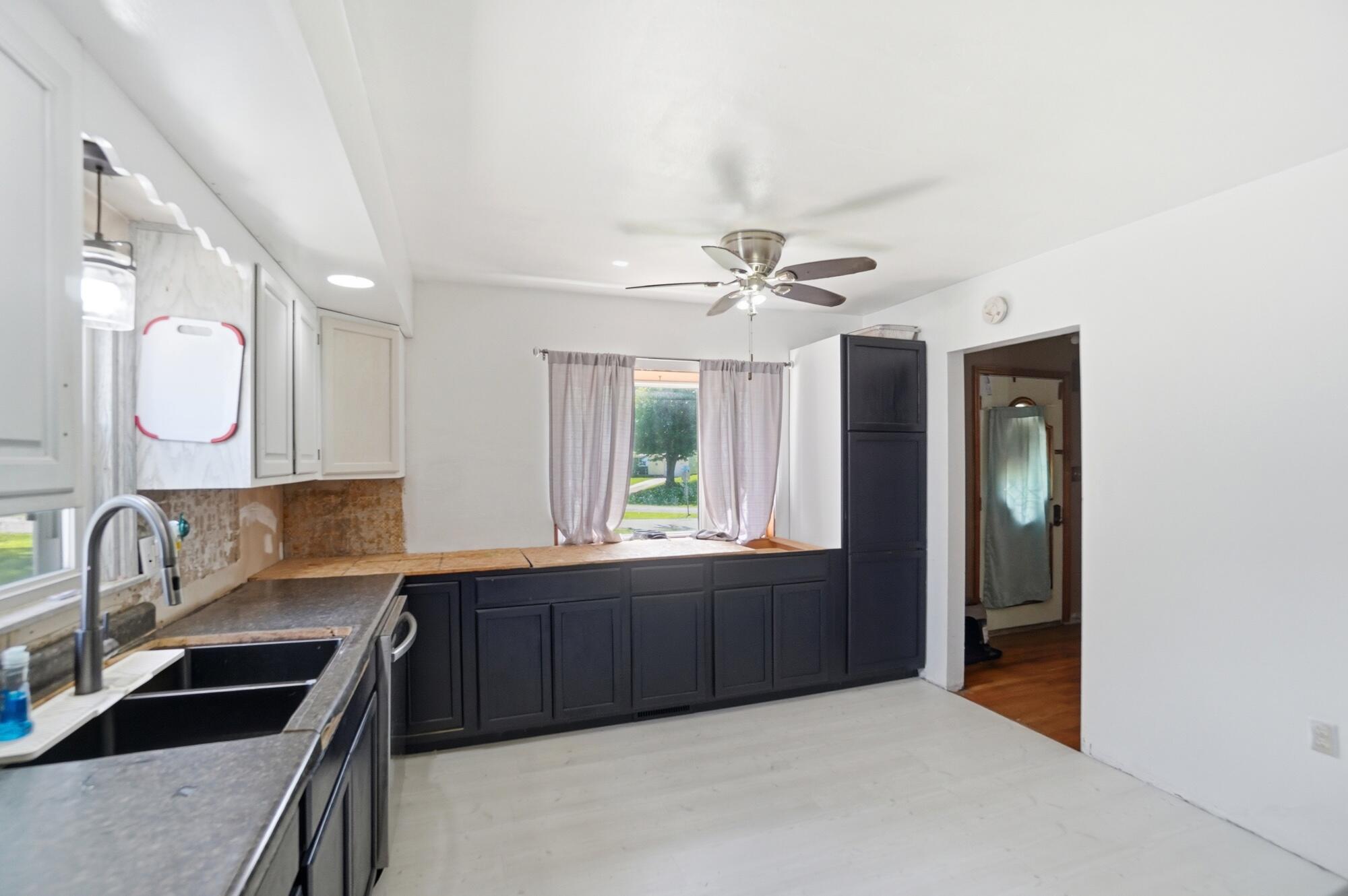 706 Radcliffe Street Property Photo 16