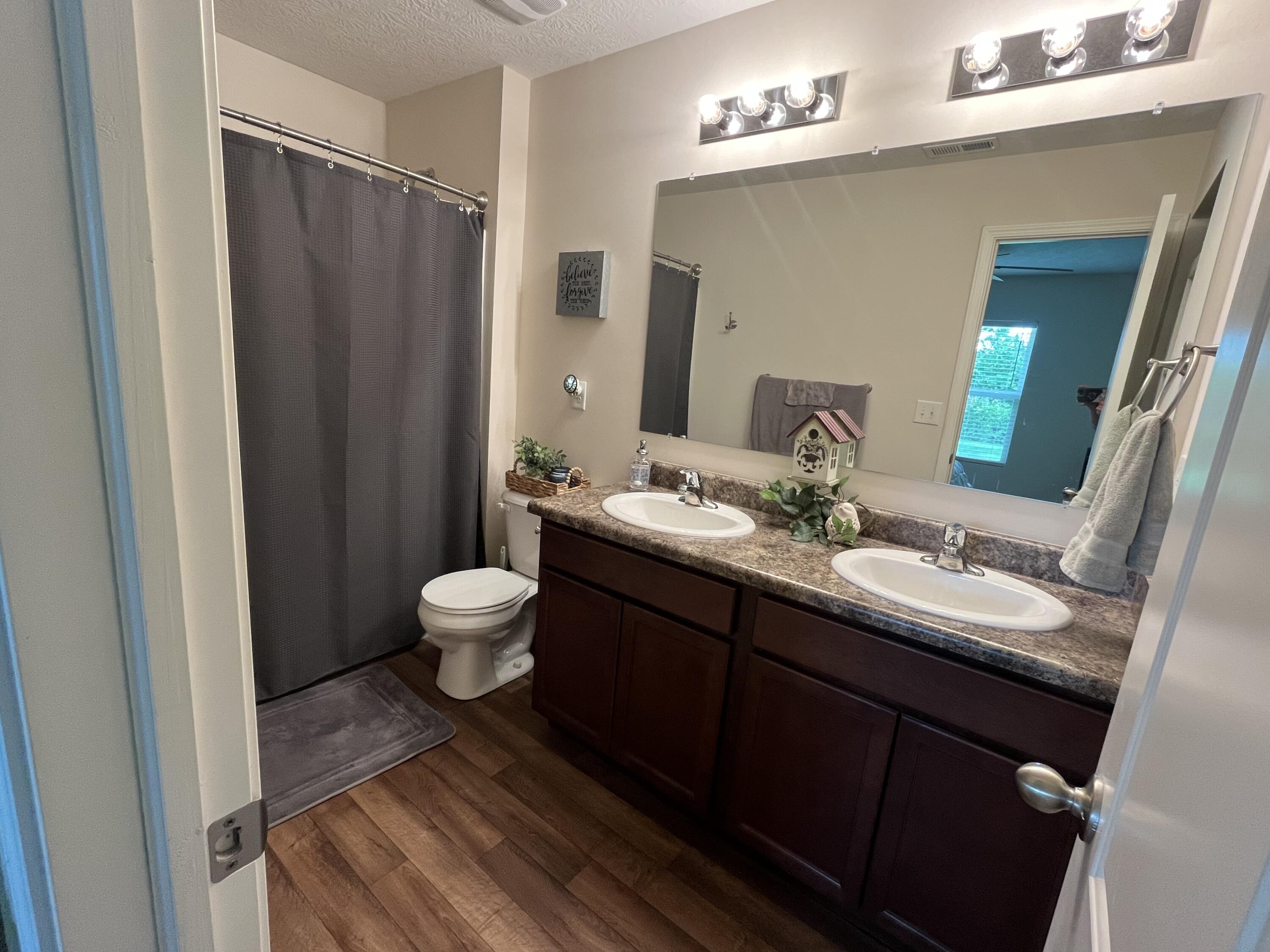 219 Riesling Drive Property Photo 10