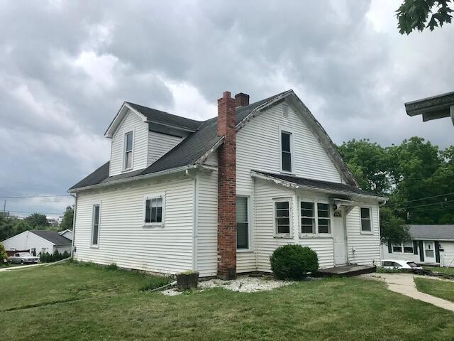 200 E Silver Street Property Photo 3