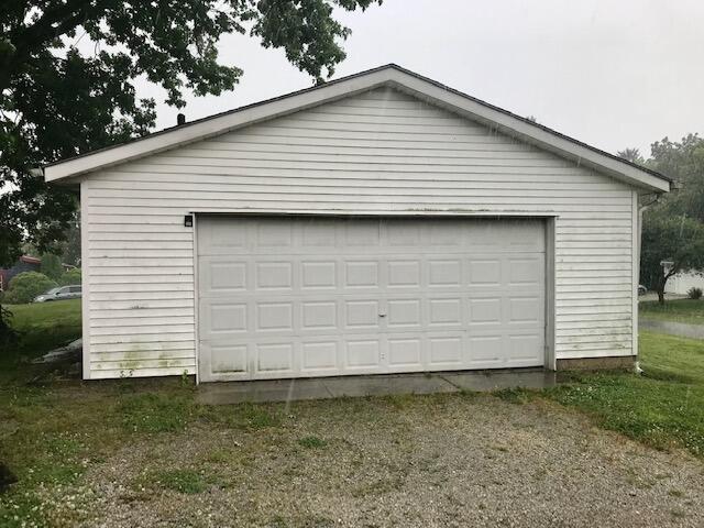 200 E Silver Street Property Photo 4