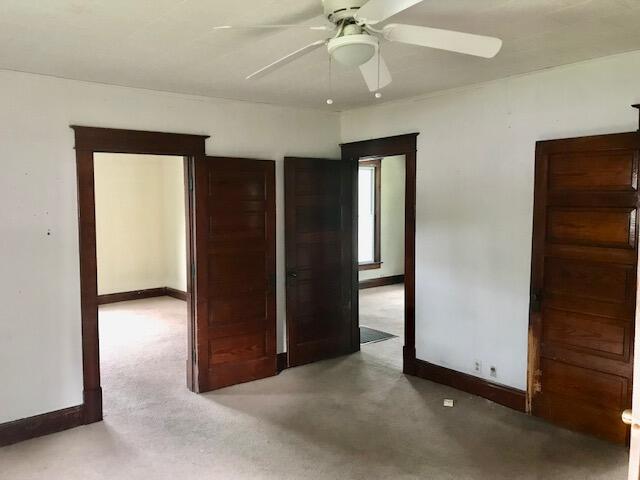 200 E Silver Street Property Photo 8