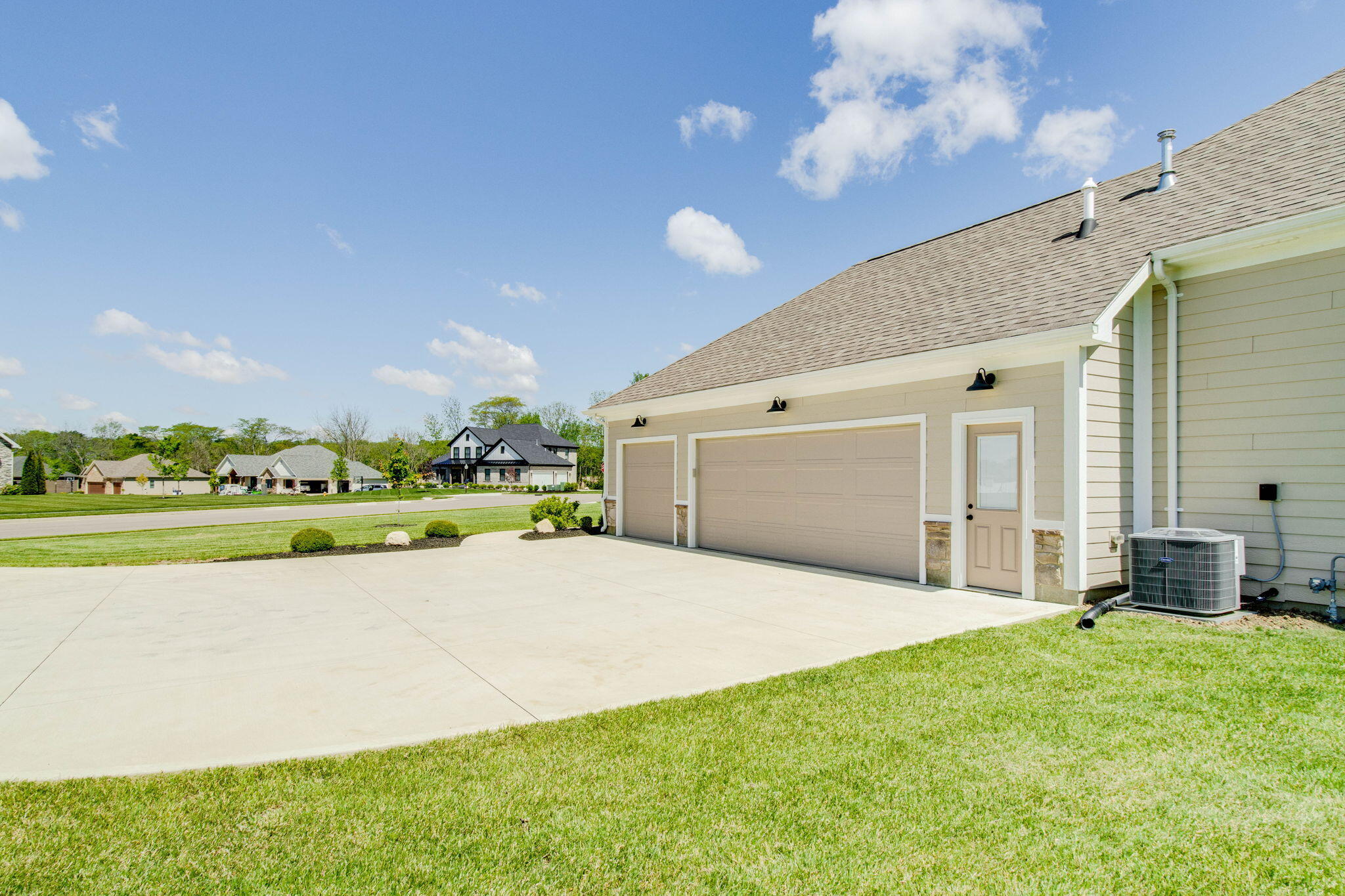 1263 Cole Harbor Drive Property Photo 5