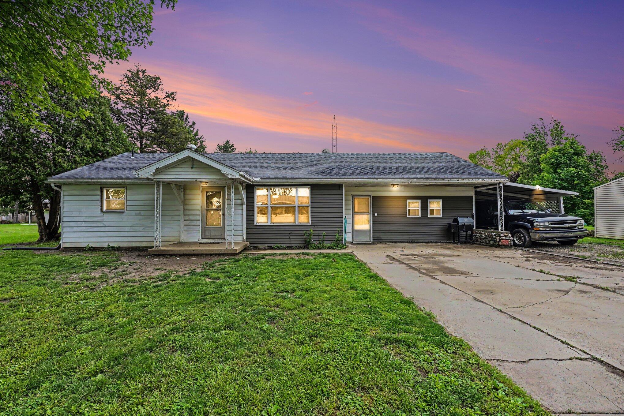 631 Baughman Street Property Photo 4