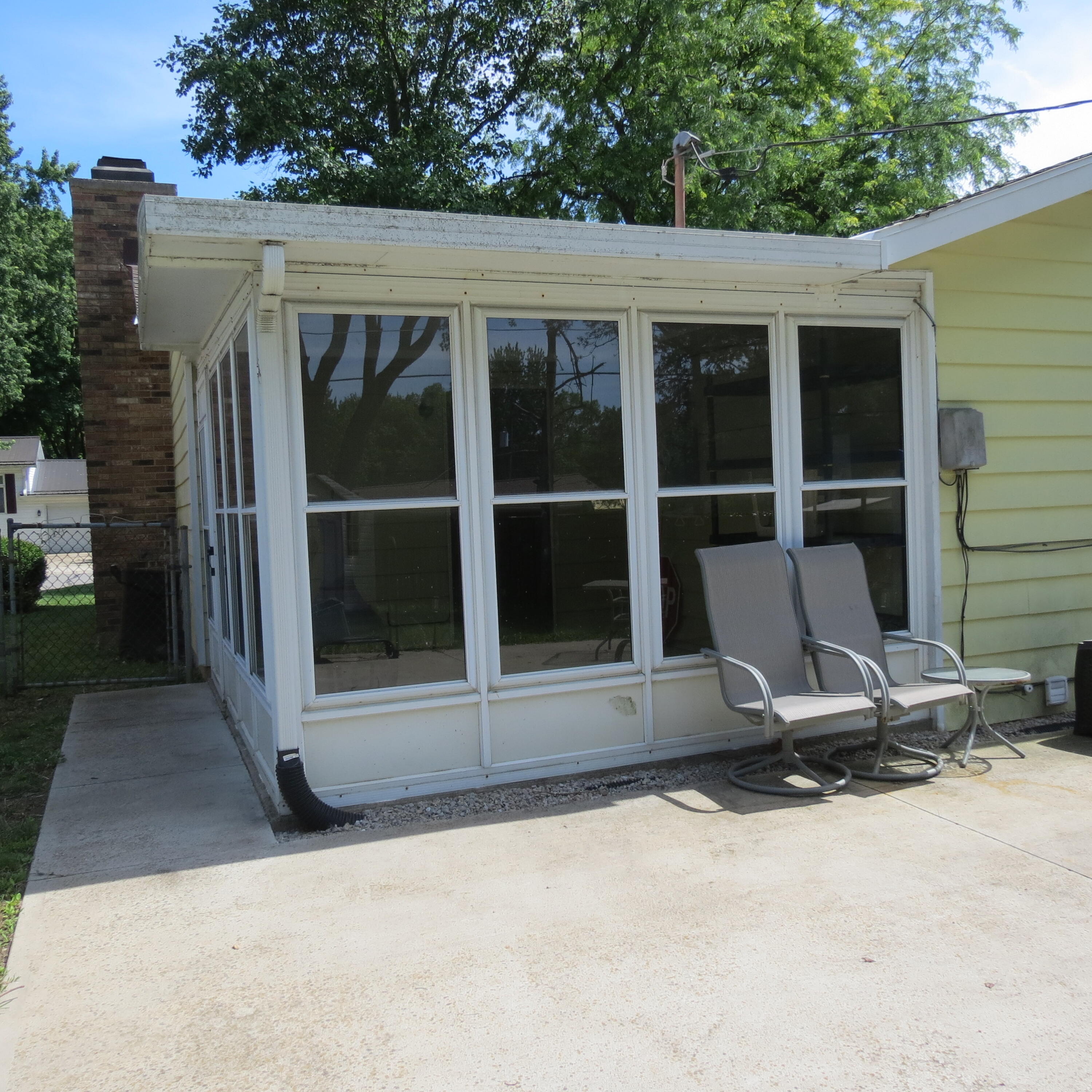 844 Merri Lane Property Photo 16