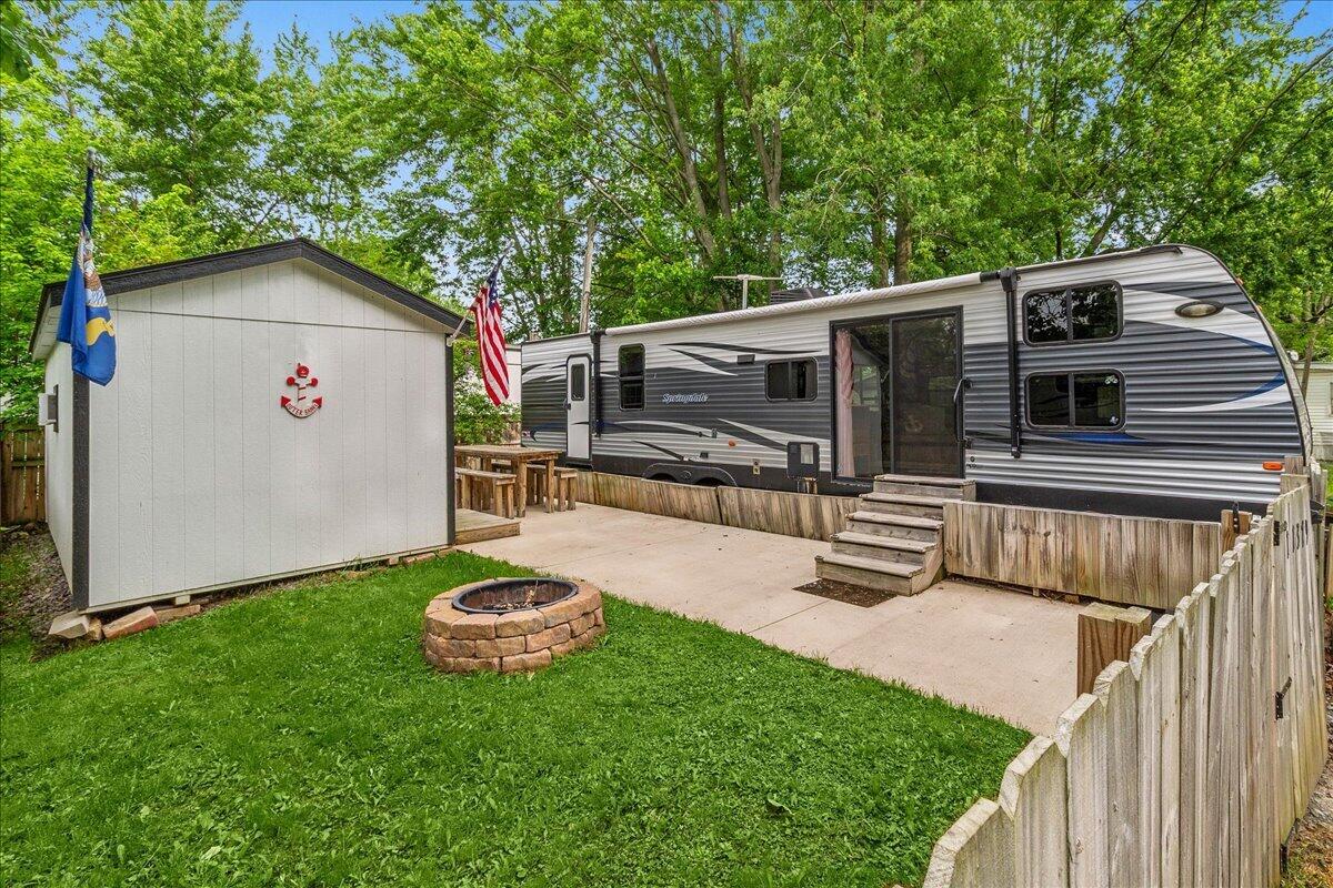 1045926 Property Photo 1