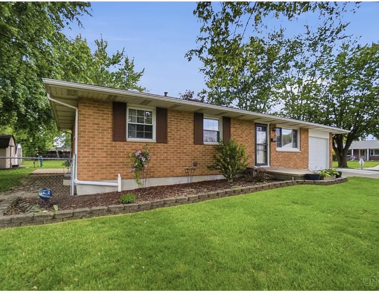 1621 Park Street Property Photo 2