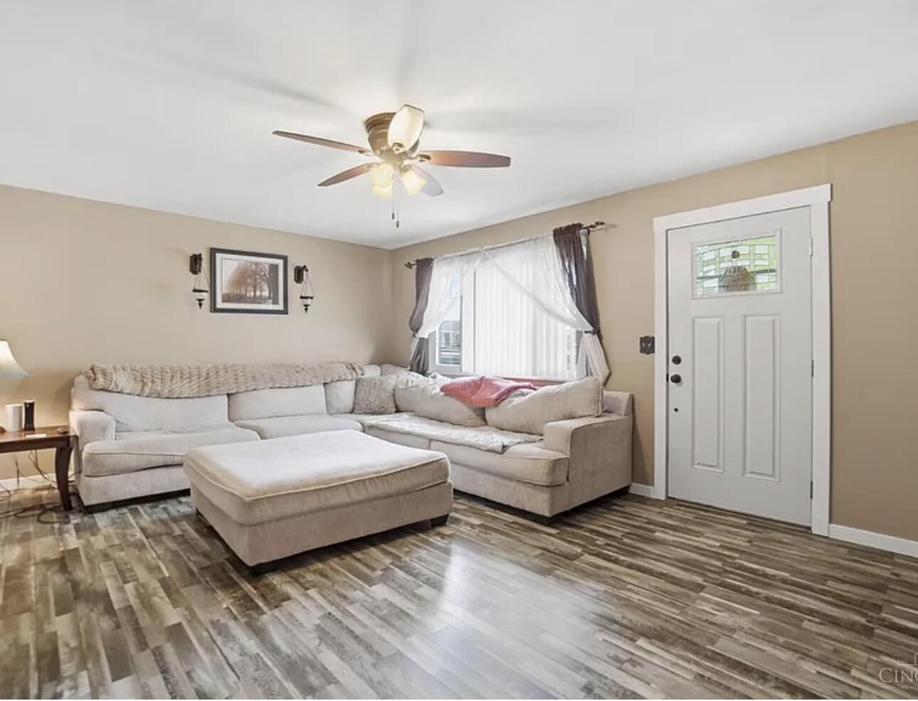 1621 Park Street Property Photo 4