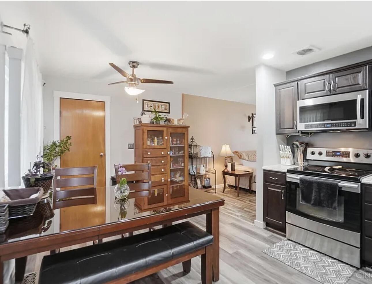 1621 Park Street Property Photo 11