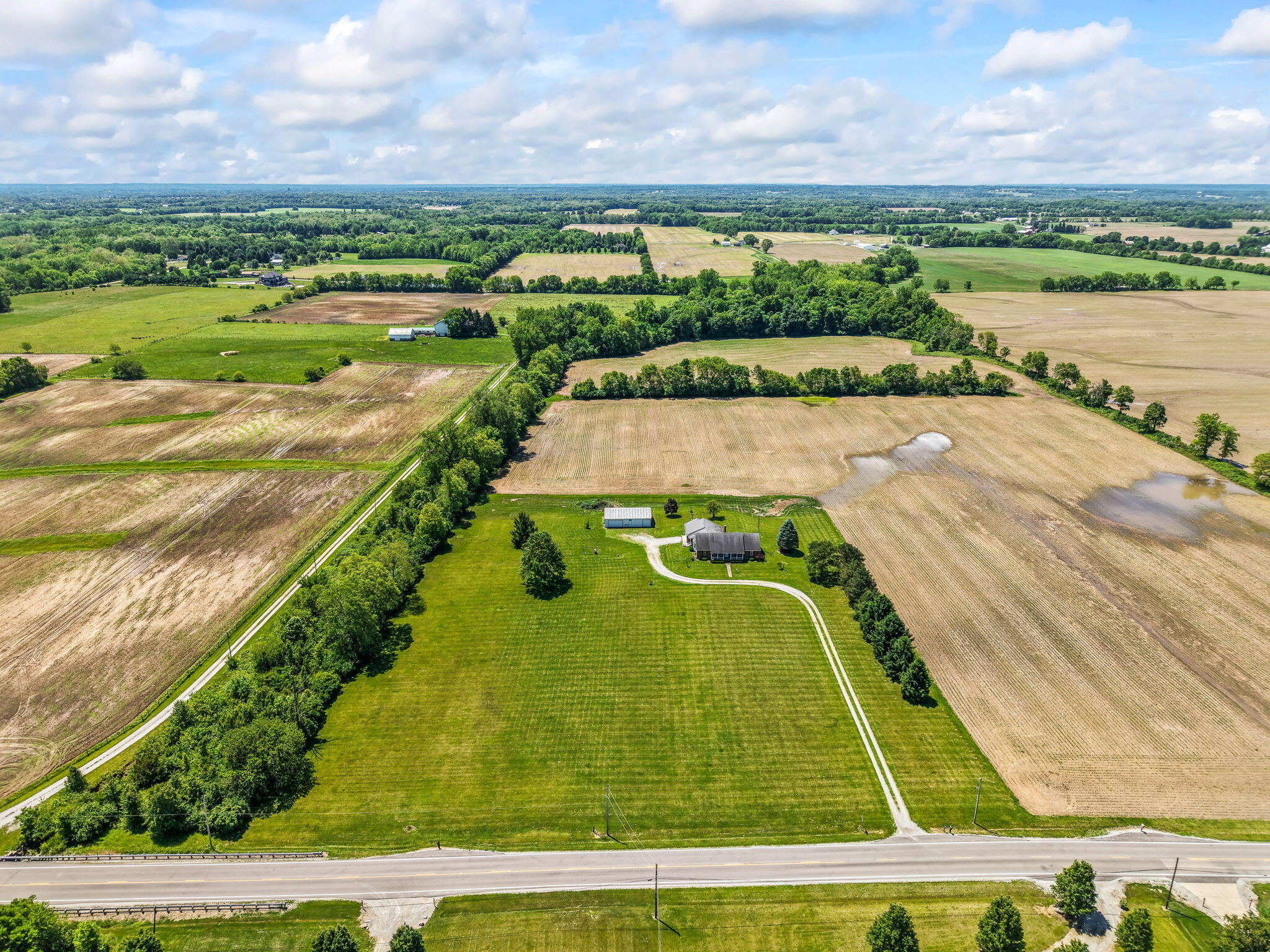 7624 E State Route 41 Property Photo 4