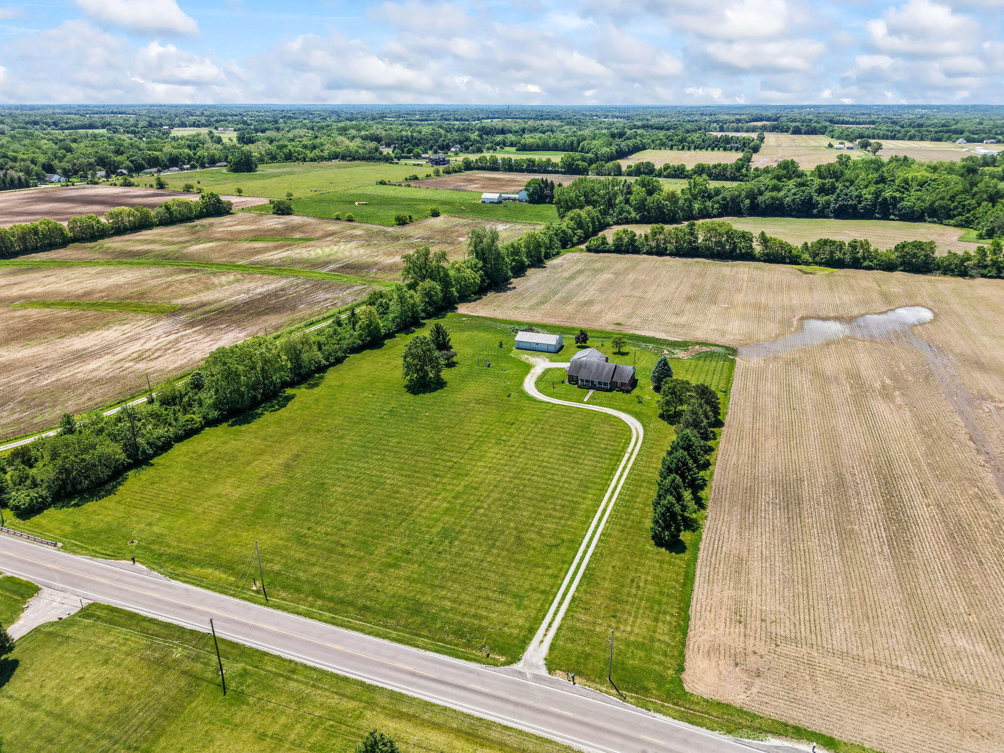 7624 E State Route 41 Property Photo 6