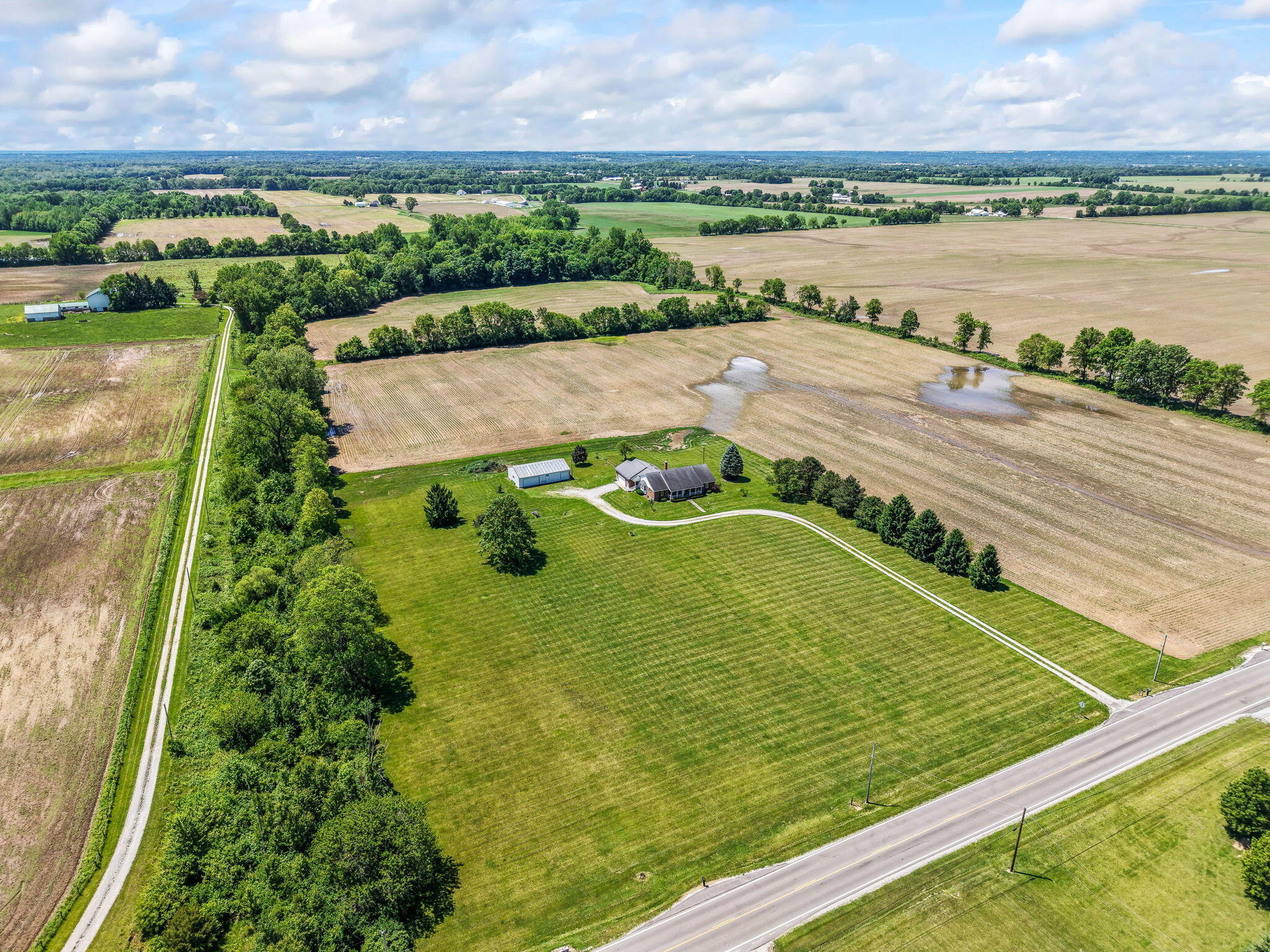 7624 E State Route 41 Property Photo 7