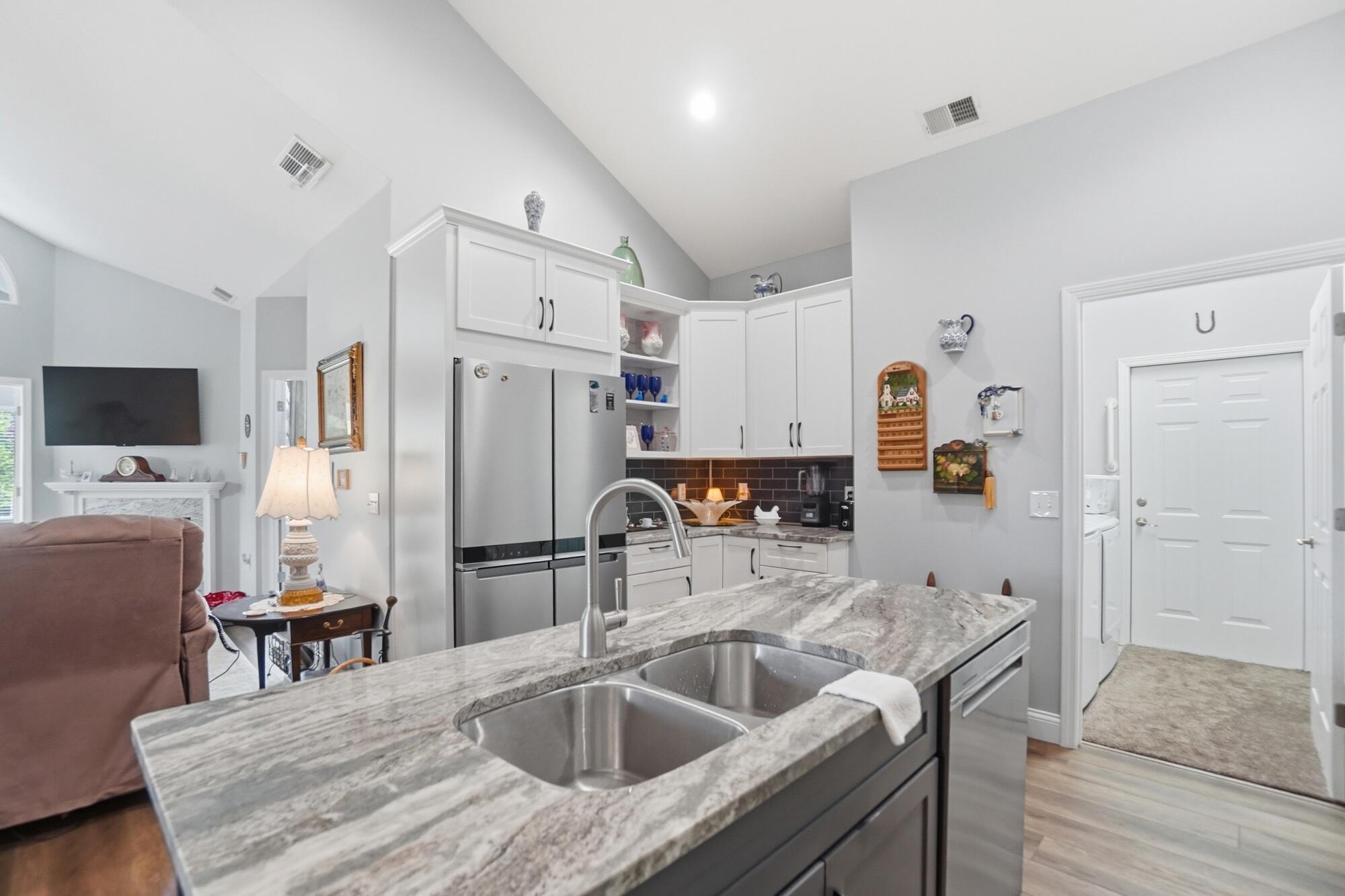 2869 Riverwalk Boulevard Property Photo 19