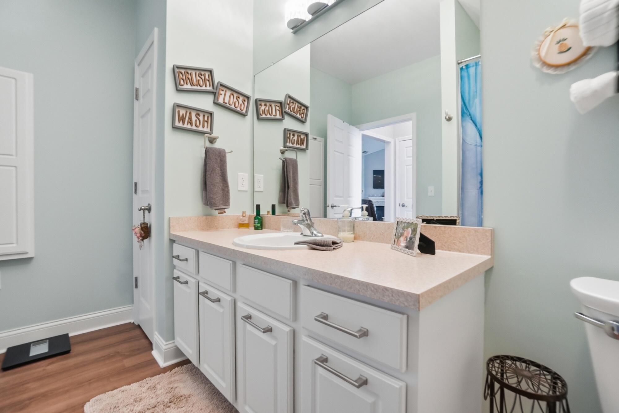 2869 Riverwalk Boulevard Property Photo 36