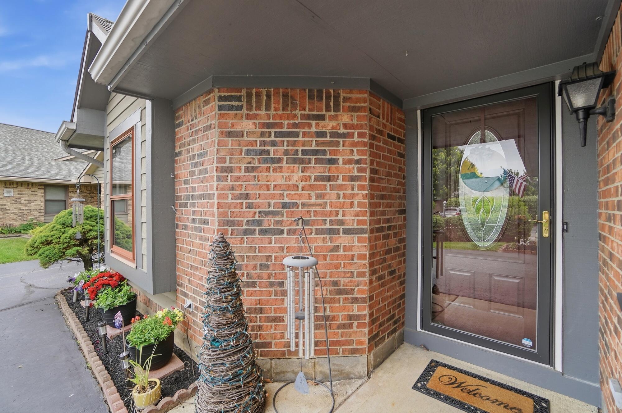 1912 Wedgewood Circle Property Photo 5
