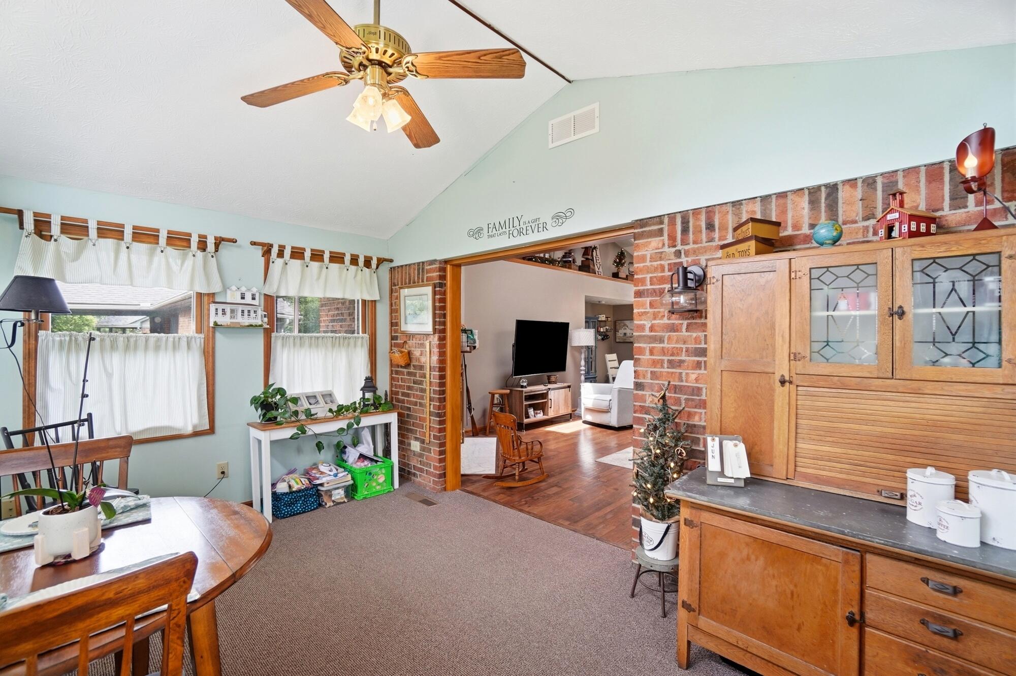 1912 Wedgewood Circle Property Photo 19