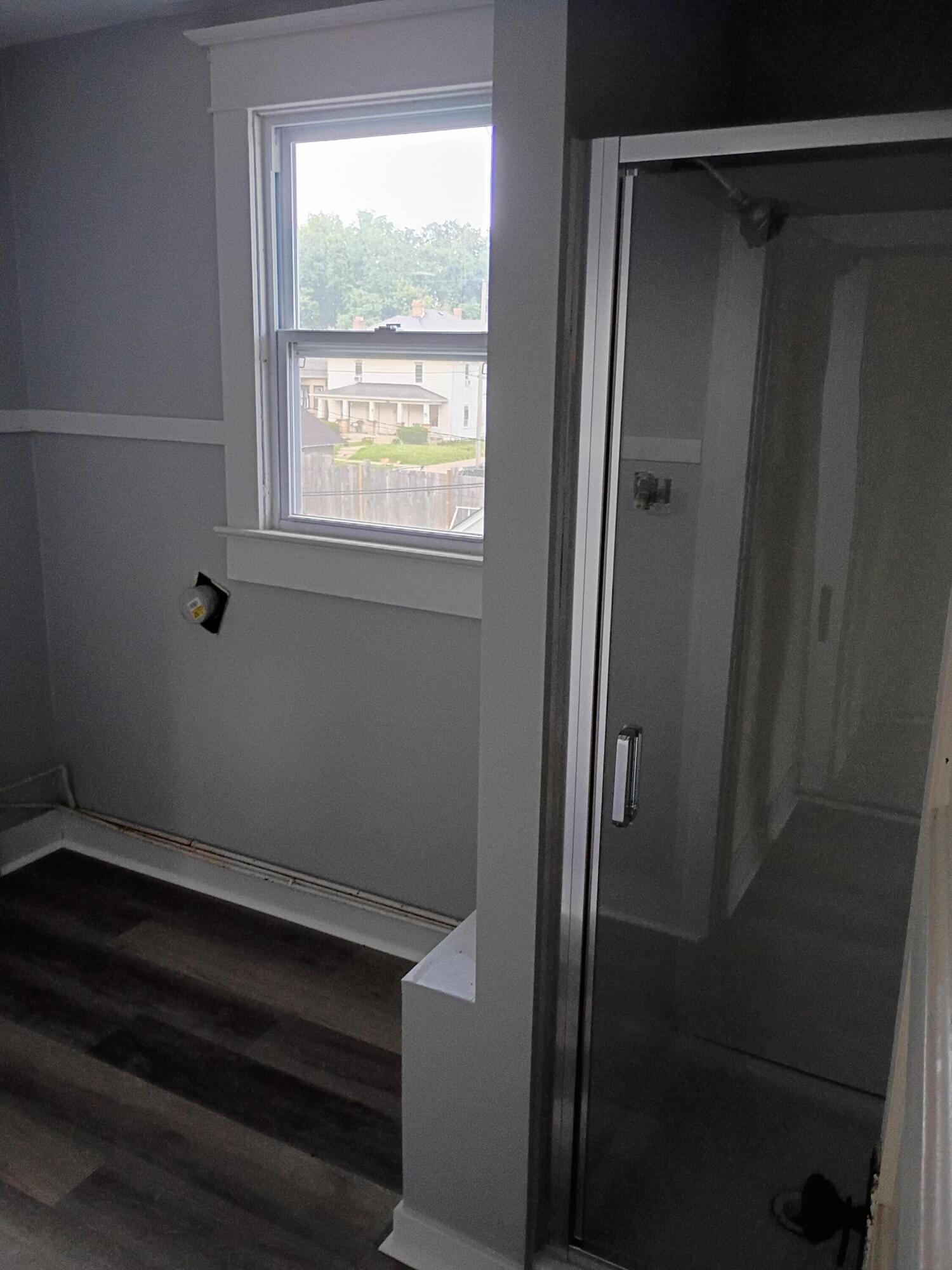306-308 E Northern Avenue Property Photo 23