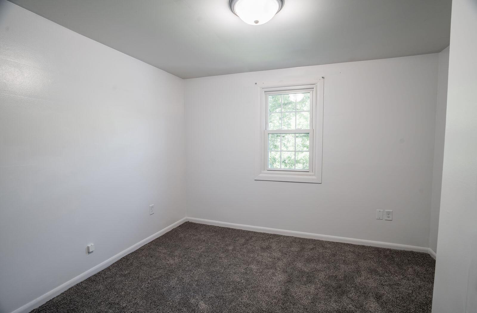 447 Towpath Trail Property Photo 13