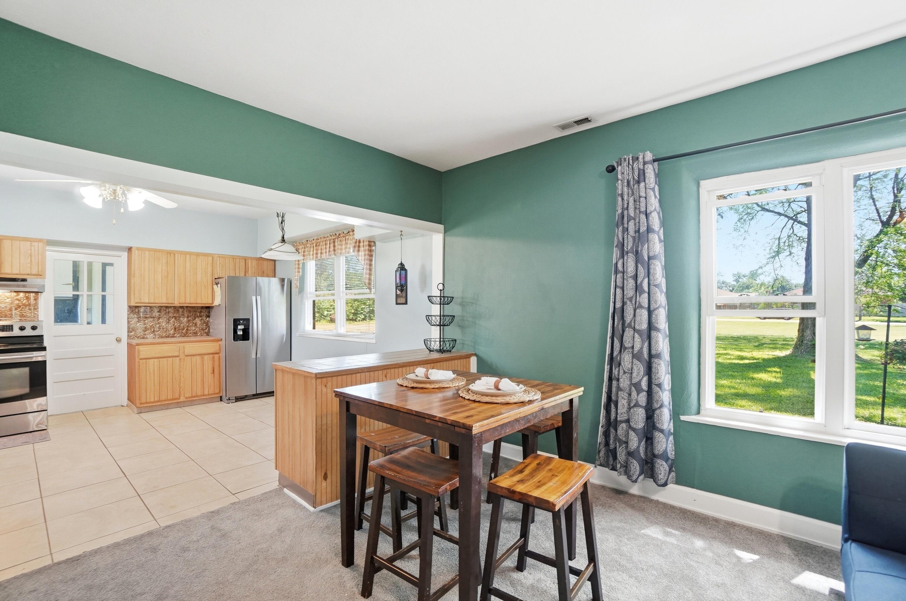 2553 Derr Road Property Photo 9