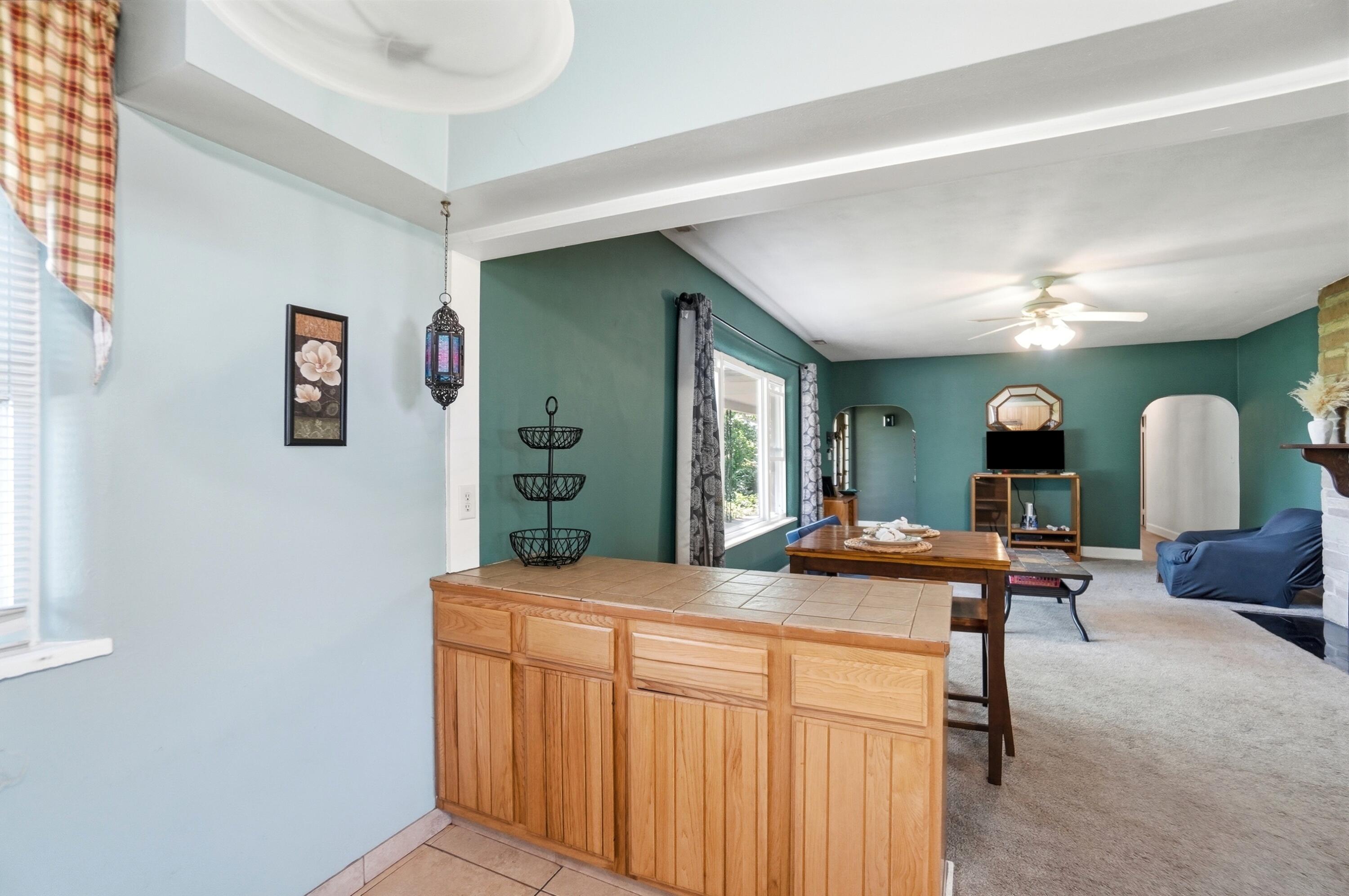 2553 Derr Road Property Photo 14