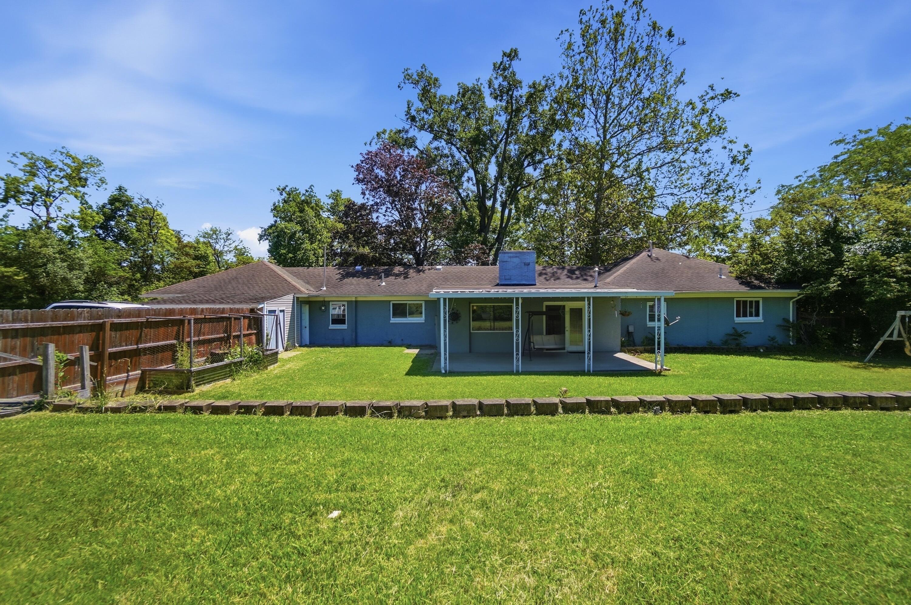 2553 Derr Road Property Photo 32