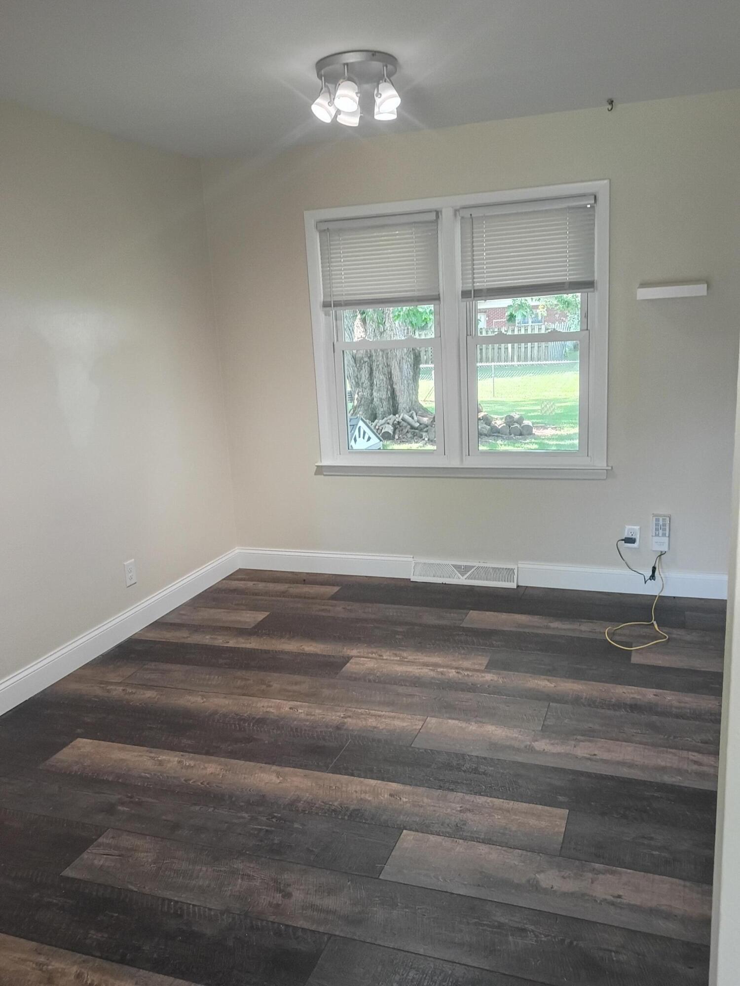 746 N Dorset Road Property Photo 10