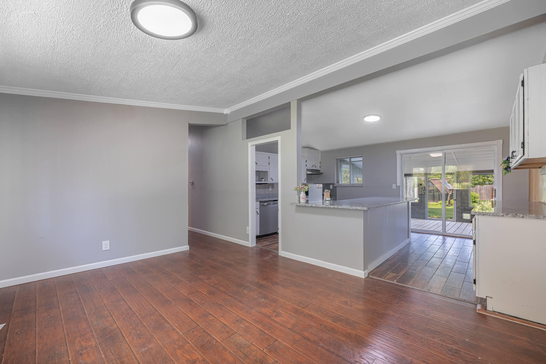 2617 Shadycrest Drive Property Photo 6
