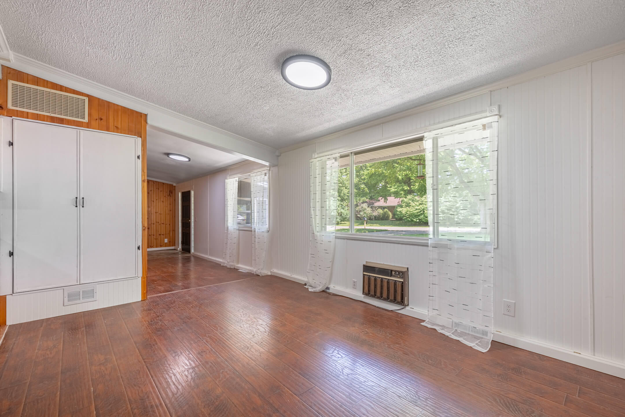 2617 Shadycrest Drive Property Photo 9