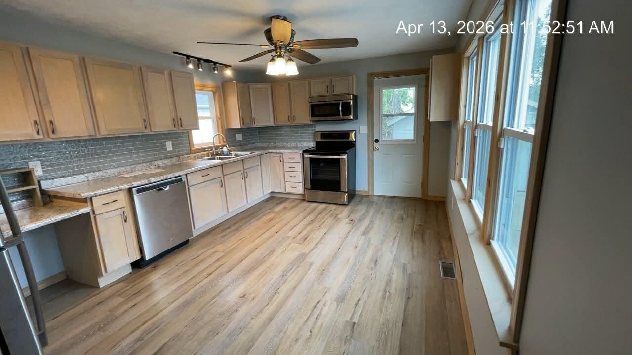 310 New Street Property Photo 6