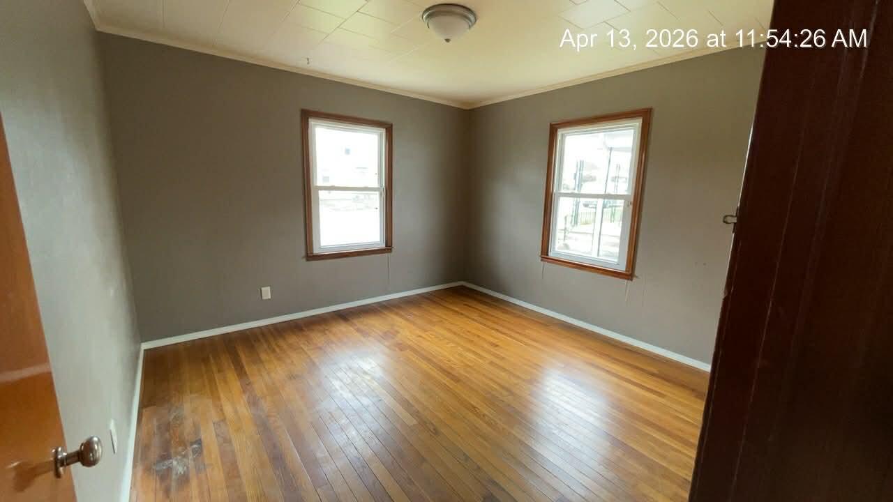 310 New Street Property Photo 8