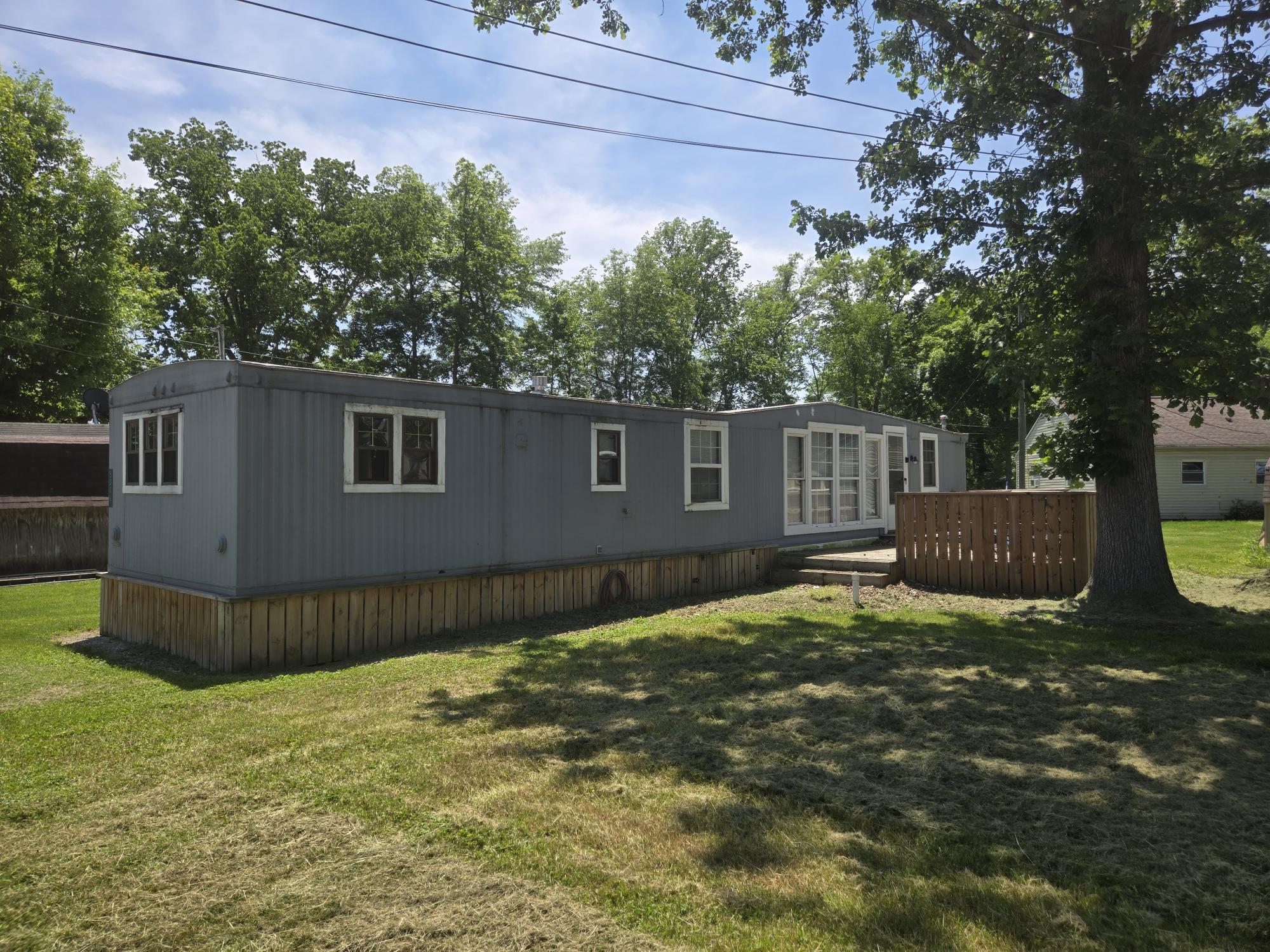 5386 Lakeside Drive Property Photo 1