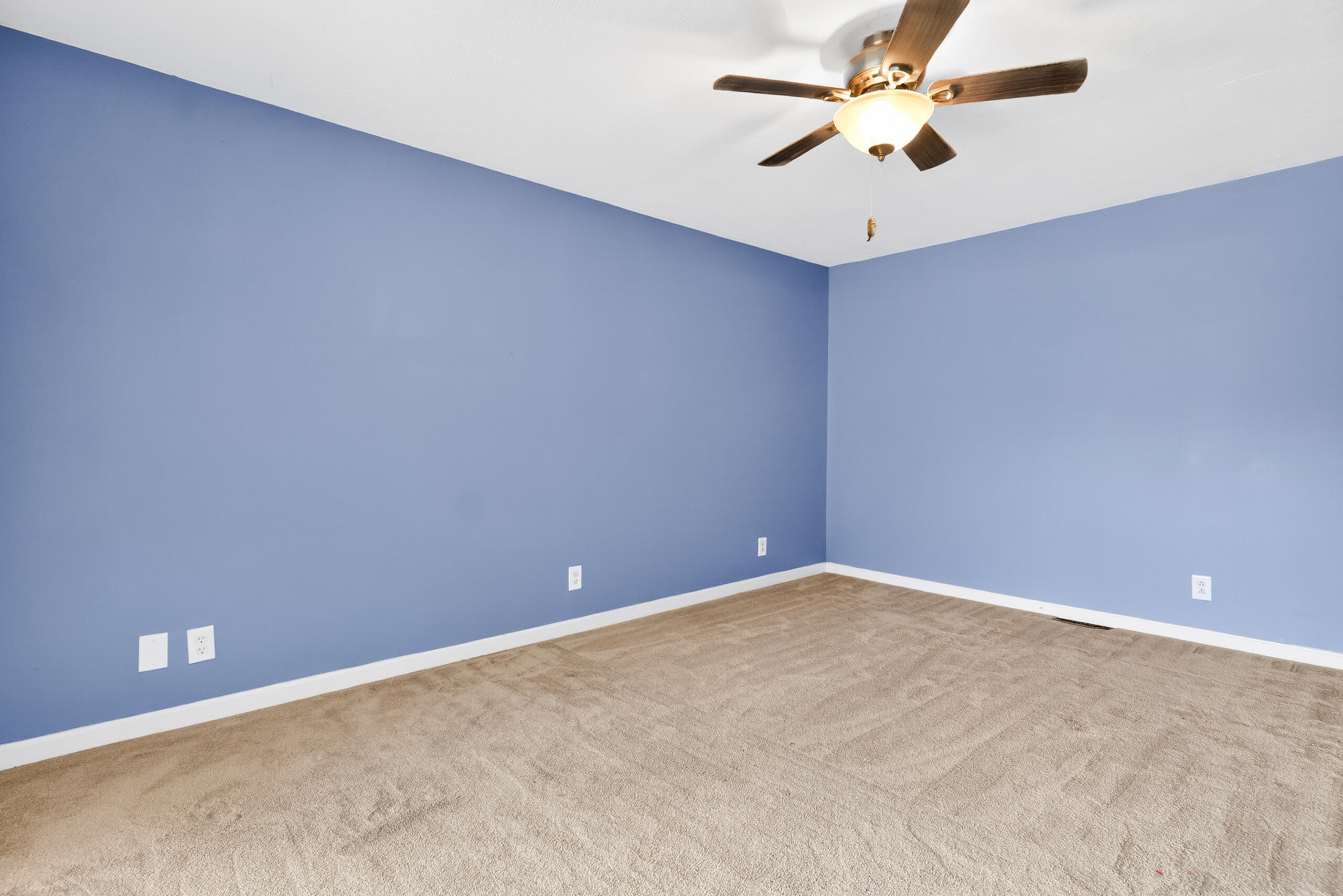 1819 Robert Place Property Photo 12