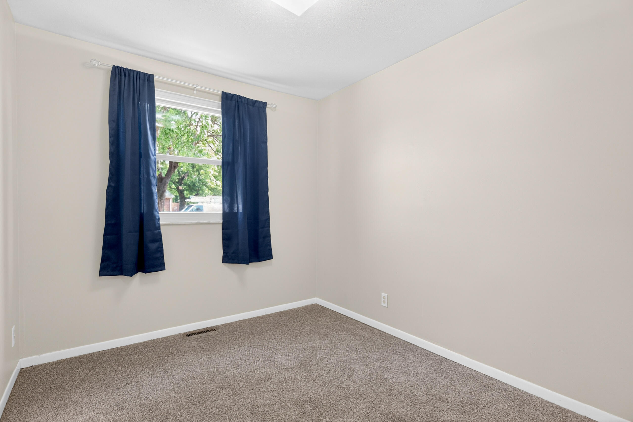 1819 Robert Place Property Photo 23