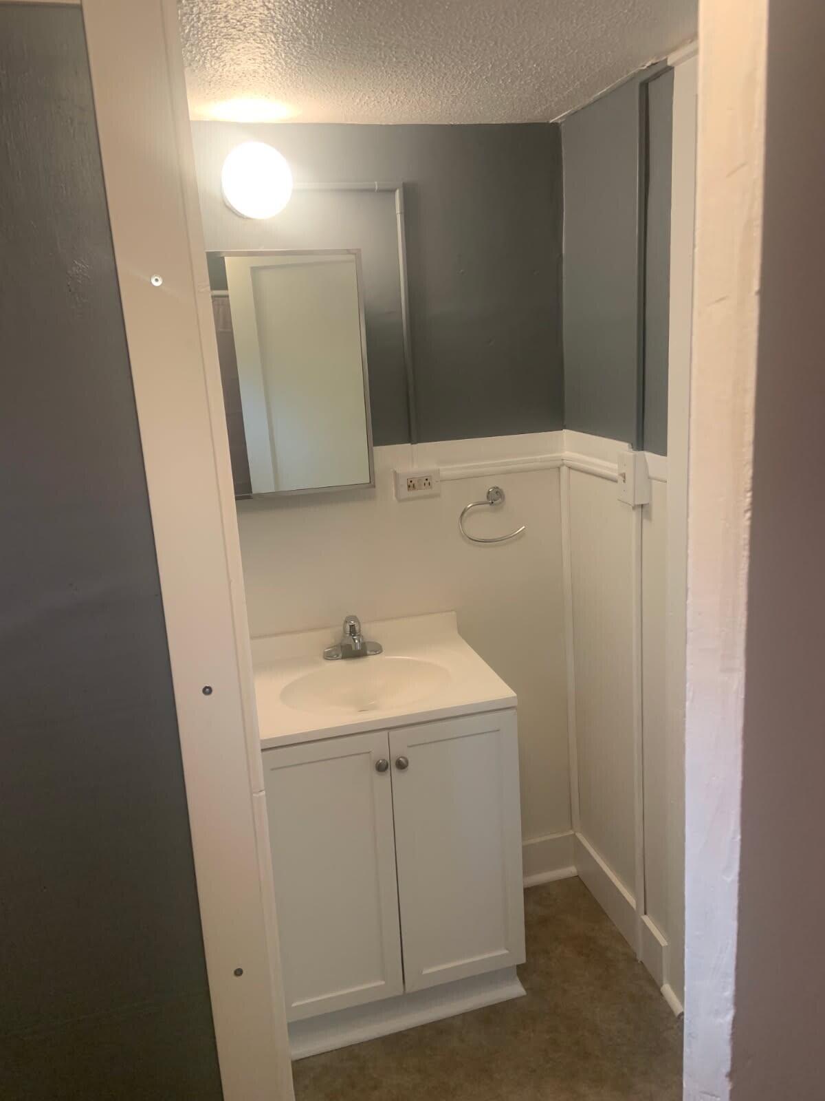 912 Park Street Property Photo 6